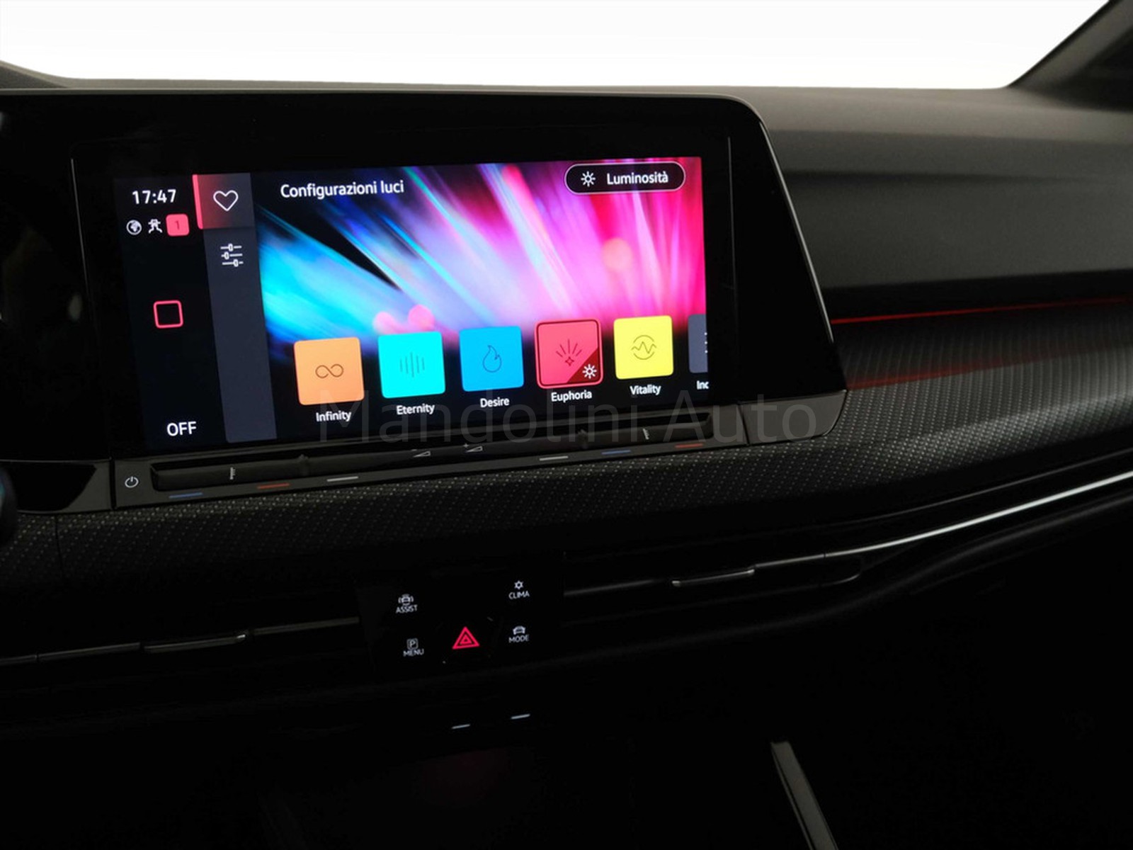 23 - Volkswagen Golf 2.0 tdi scr 150cv r-line dsg