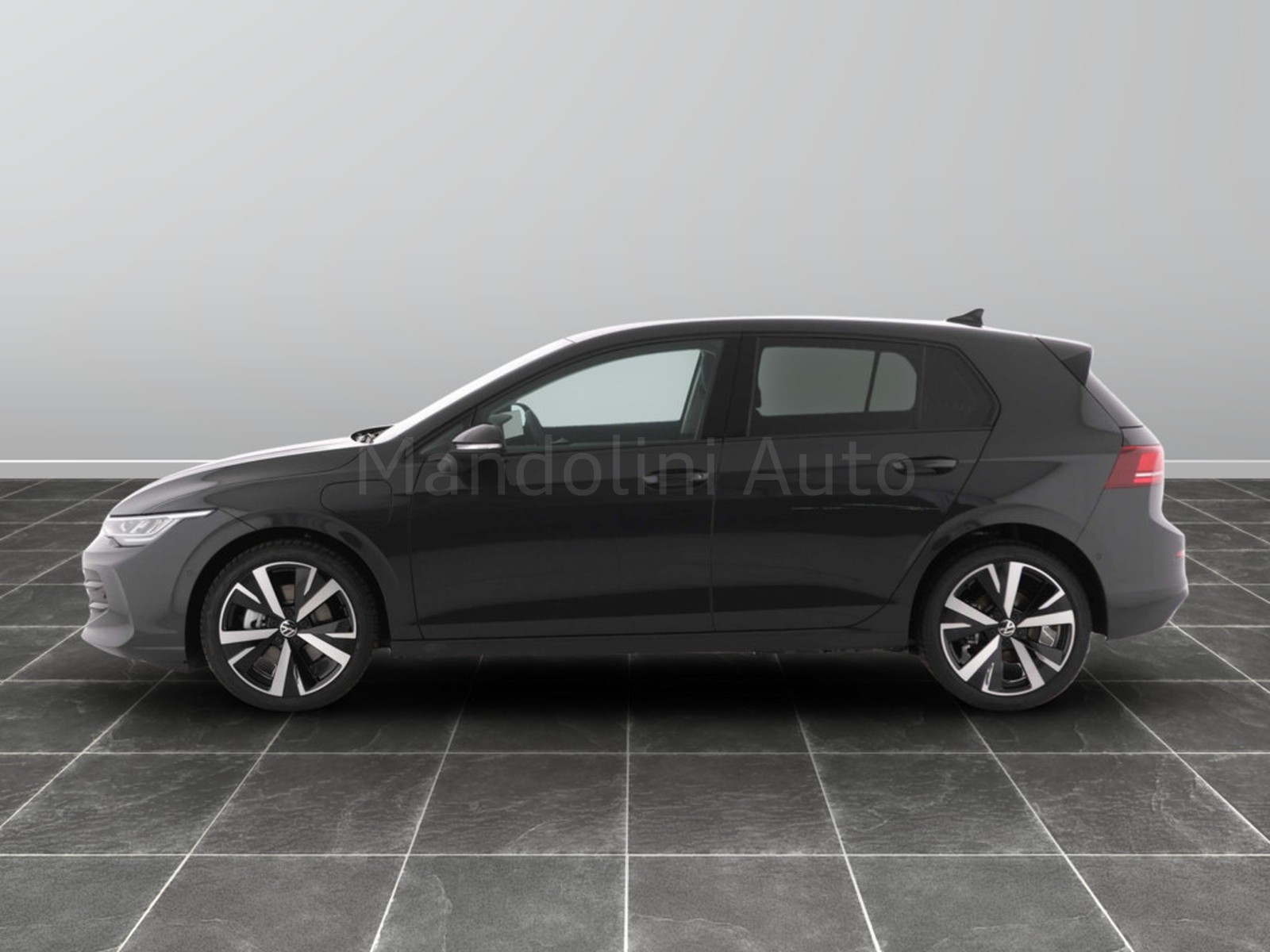 3 - Volkswagen Golf 1.5 tsi ehybrid 204cv edition plus dsg