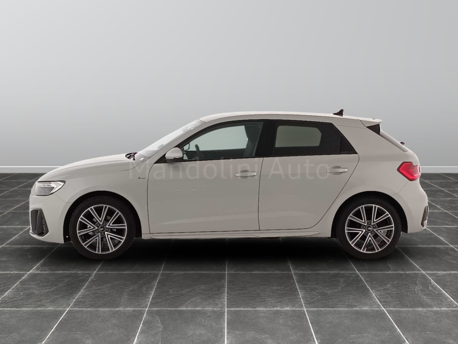 16 - Audi A1 sportback 25 1.0 tfsi s line edition s tronic my20