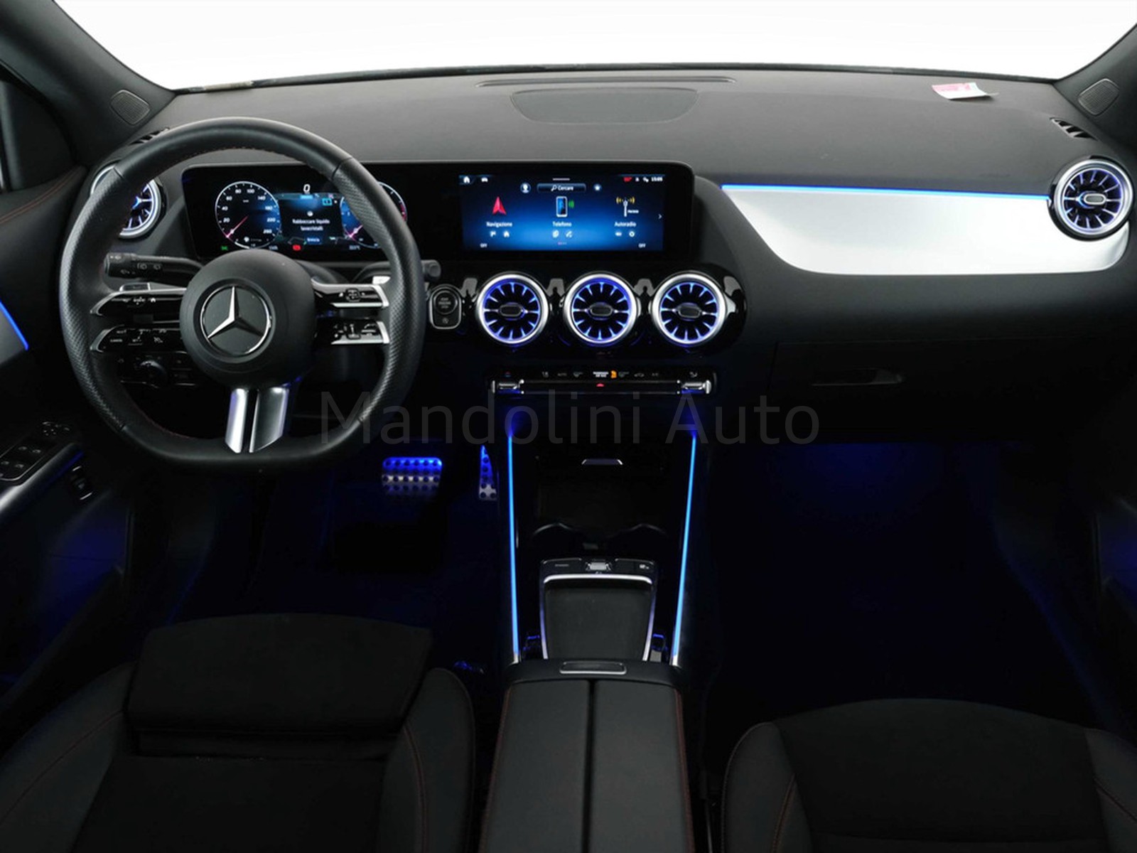 16 - Mercedes GLA 200 d amg line advanced plus 4matic 8g-dct