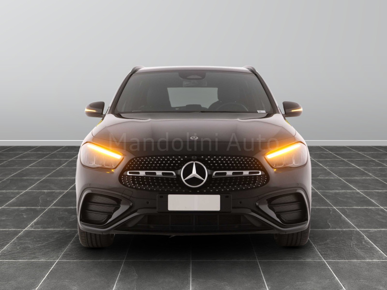 40 - Mercedes GLA 200 d amg line advanced plus 4matic 8g-dct