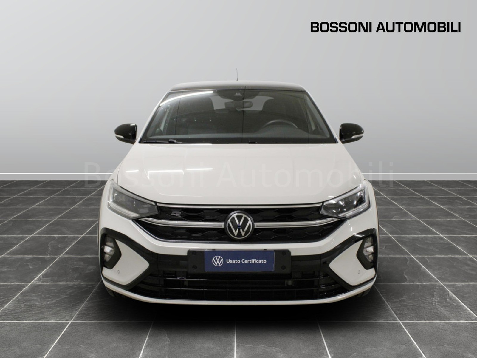 2 - Volkswagen Taigo 1.0 tsi 115cv r-line dsg