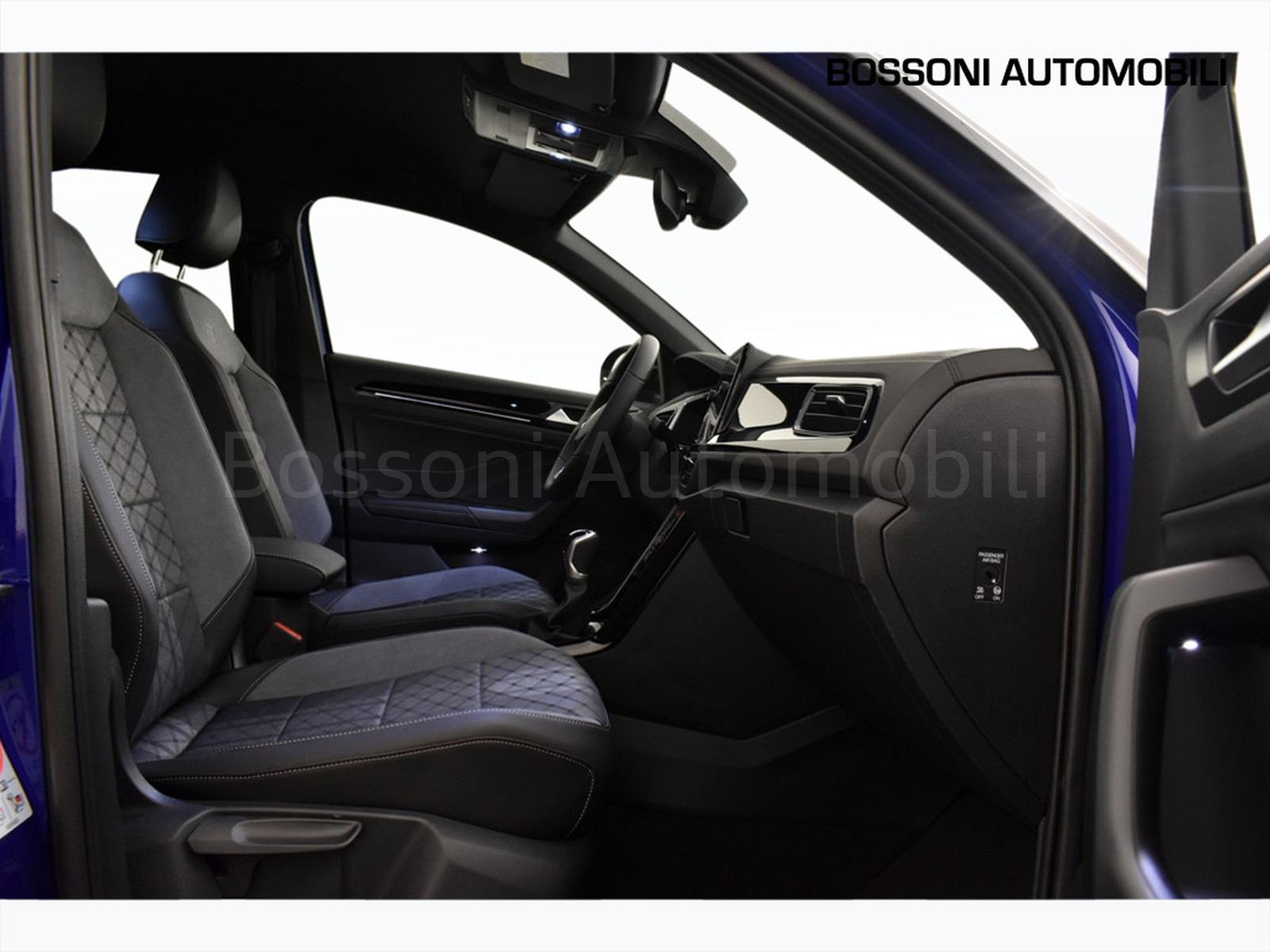 8 - Volkswagen T-Roc 1.0 tsi 115cv r-line plus