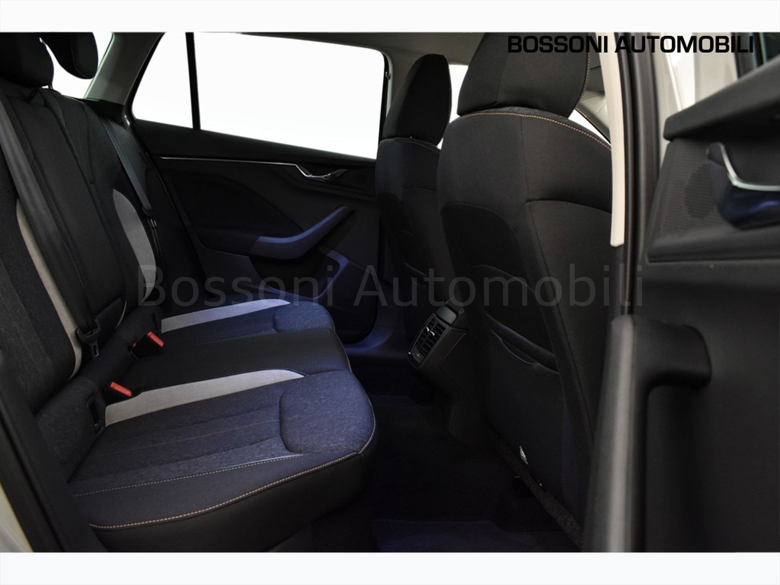 9 - Skoda Scala 1.5 tsi act 150cv style dsg