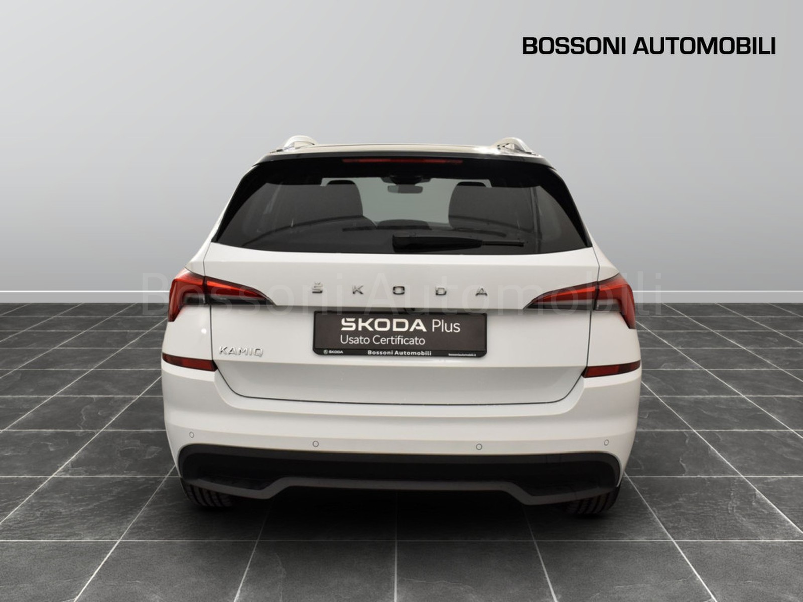 5 - Skoda Kamiq 1.0 tsi 110cv dark shade