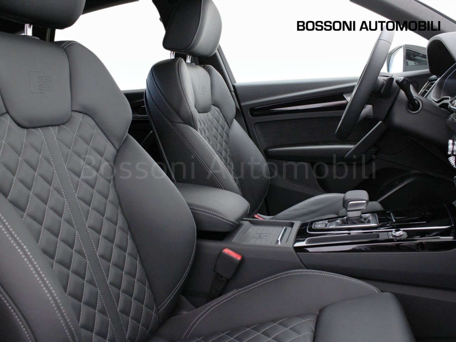 17 - Audi Q5 55 2.0 tfsi e s line plus quattro s tronic