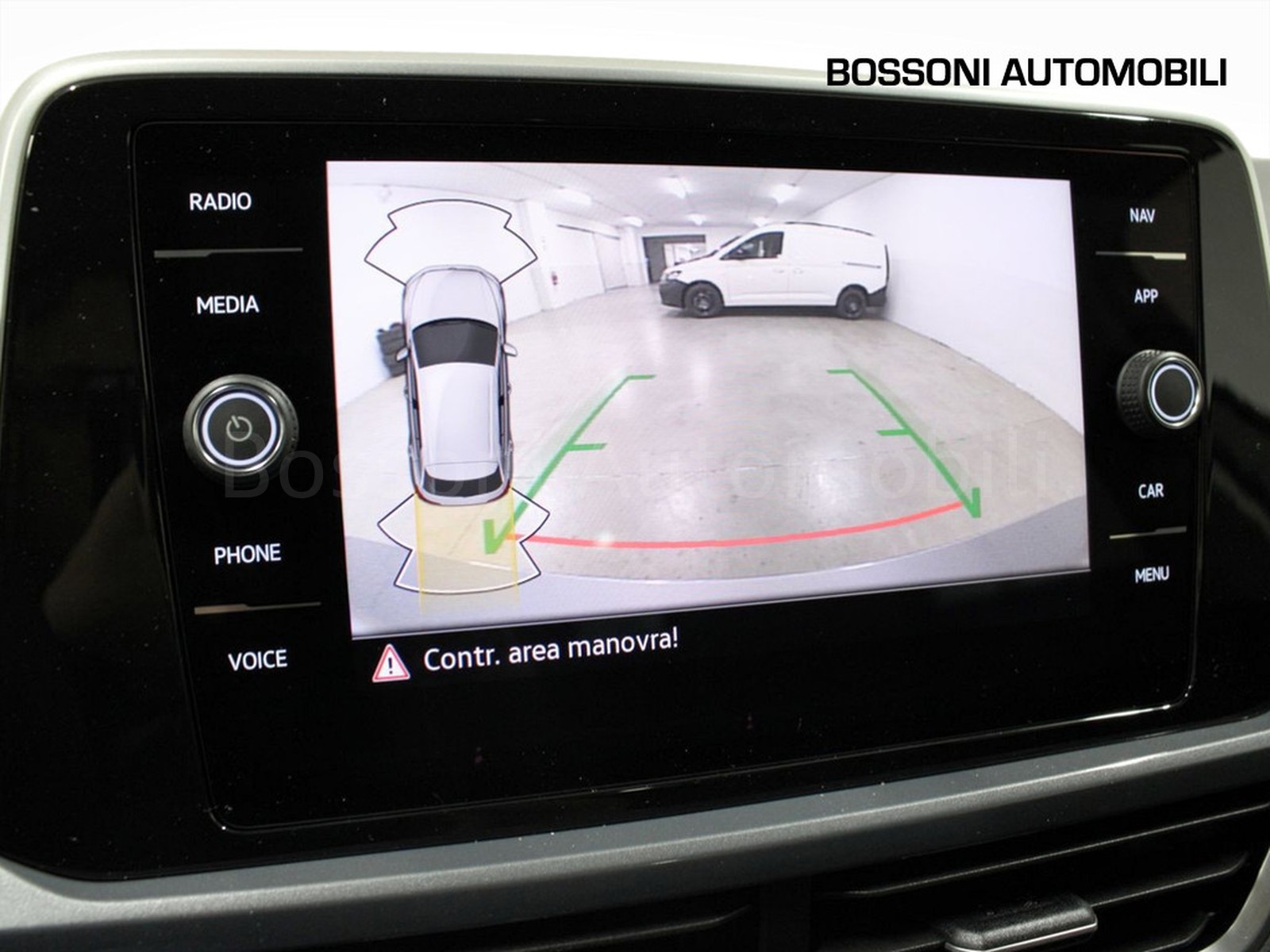 24 - Volkswagen T-Roc 1.0 tsi 115cv style