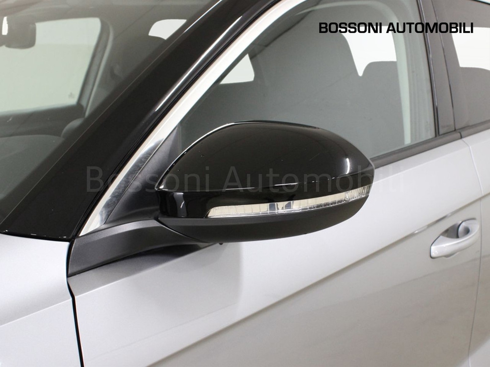 30 - Volkswagen T-Roc 1.0 tsi 115cv style