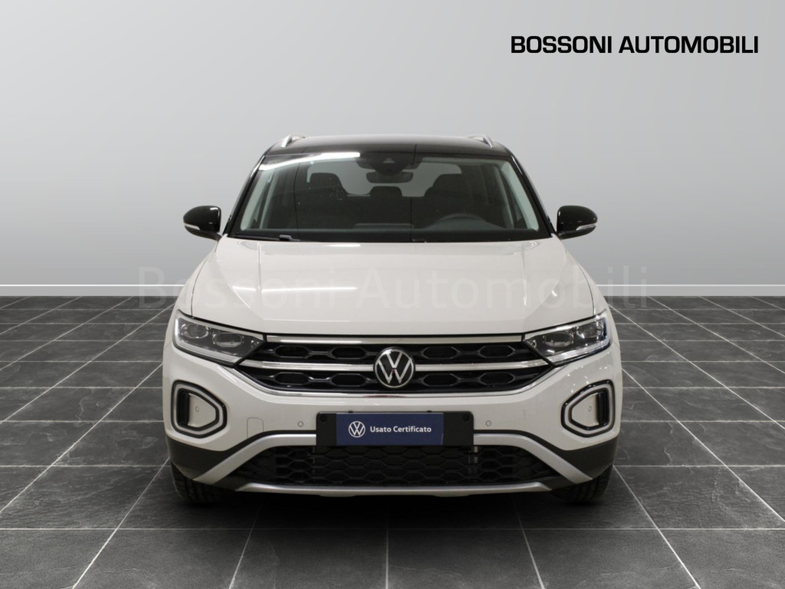 2 - Volkswagen T-Roc 1.0 tsi 115cv style