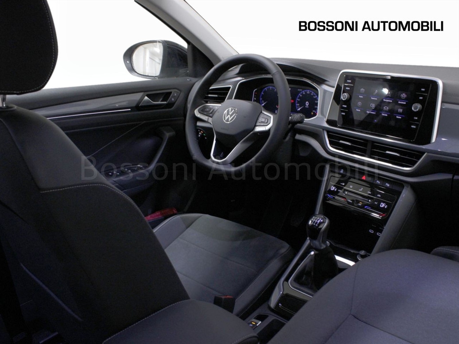 6 - Volkswagen T-Roc 1.0 tsi 115cv style