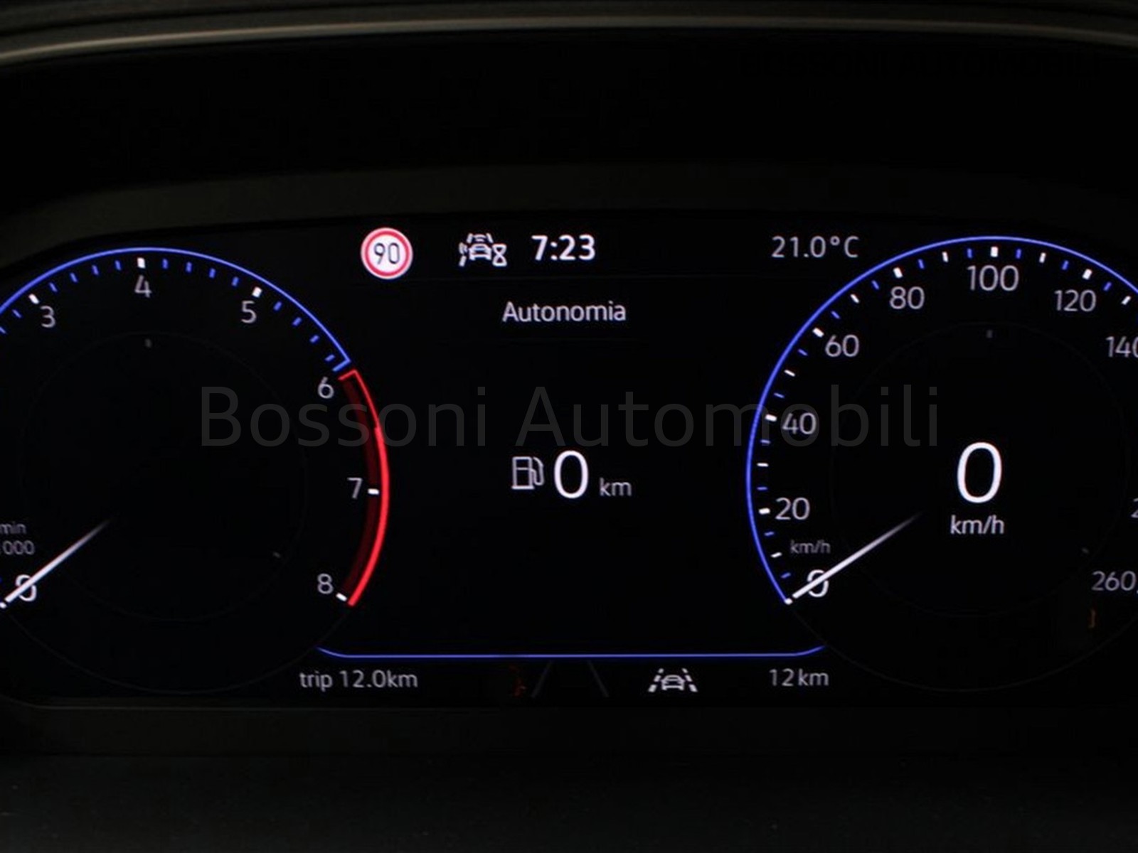 26 - Volkswagen T-Roc 1.0 tsi 115cv style