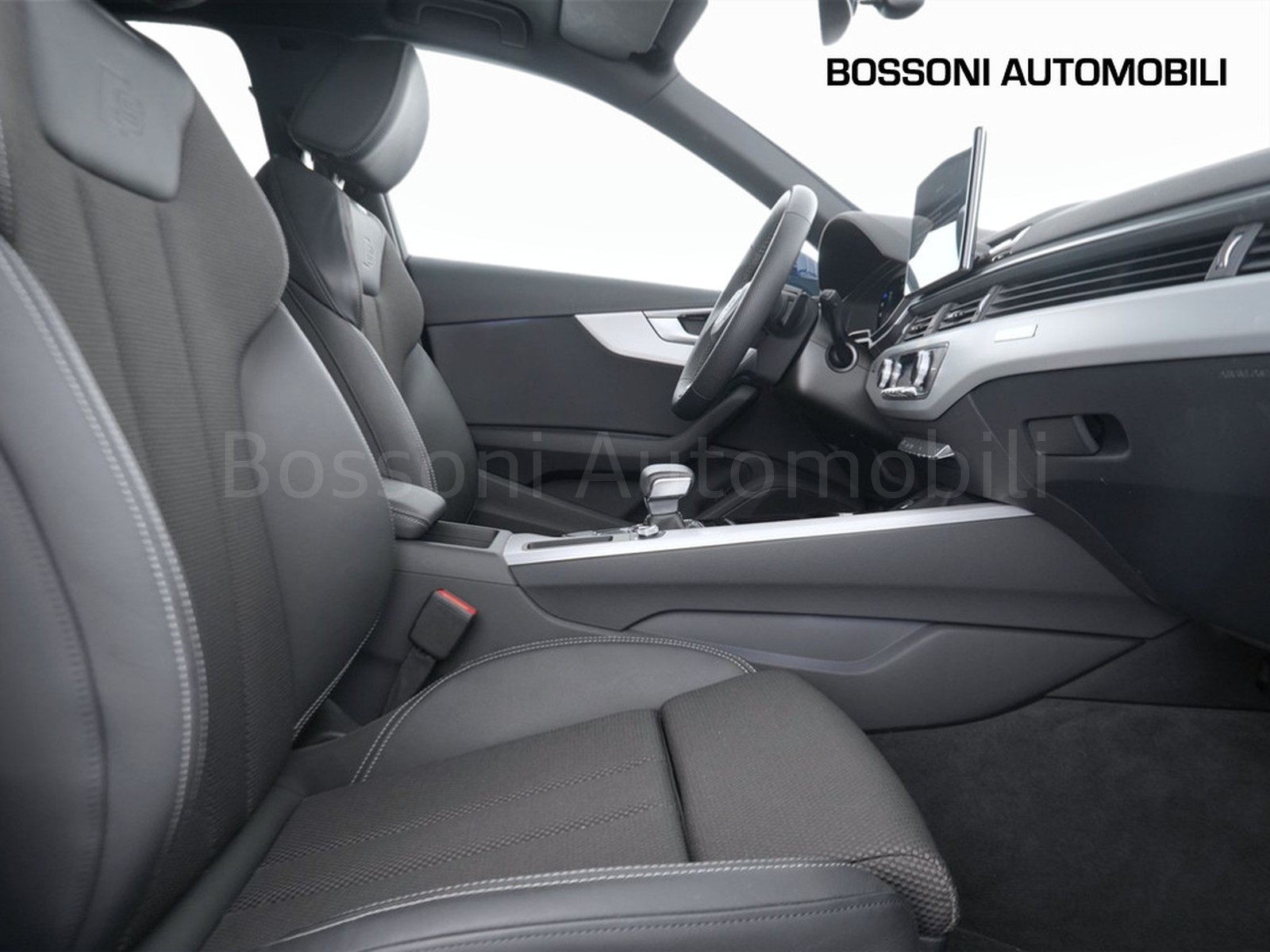 16 - Audi A4 avant 40 2.0 tdi mhev 204cv s line edition quattro s tronic