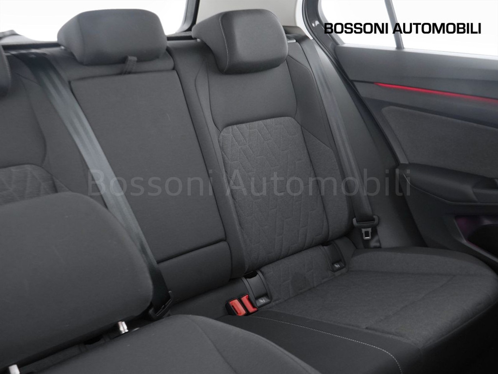 21 - Volkswagen Golf 2.0 tdi scr 115cv life