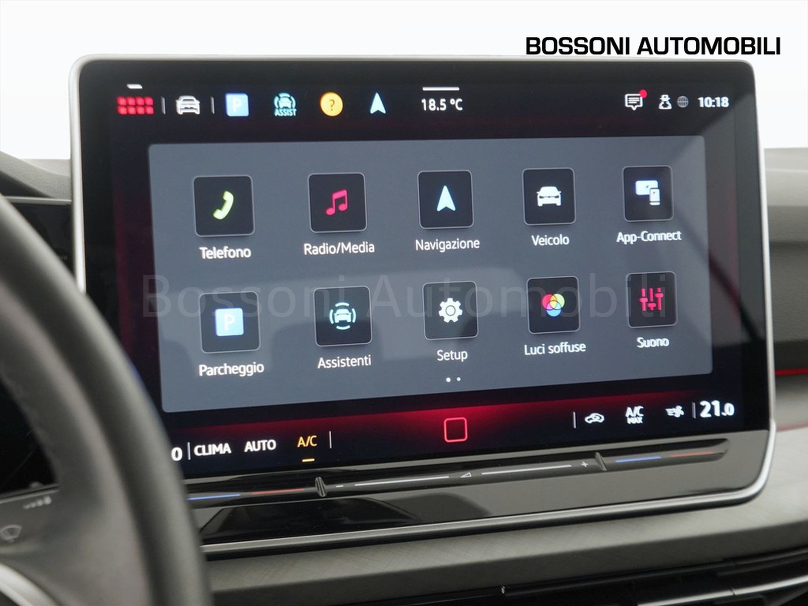 28 - Volkswagen Golf 2.0 tdi scr 115cv life