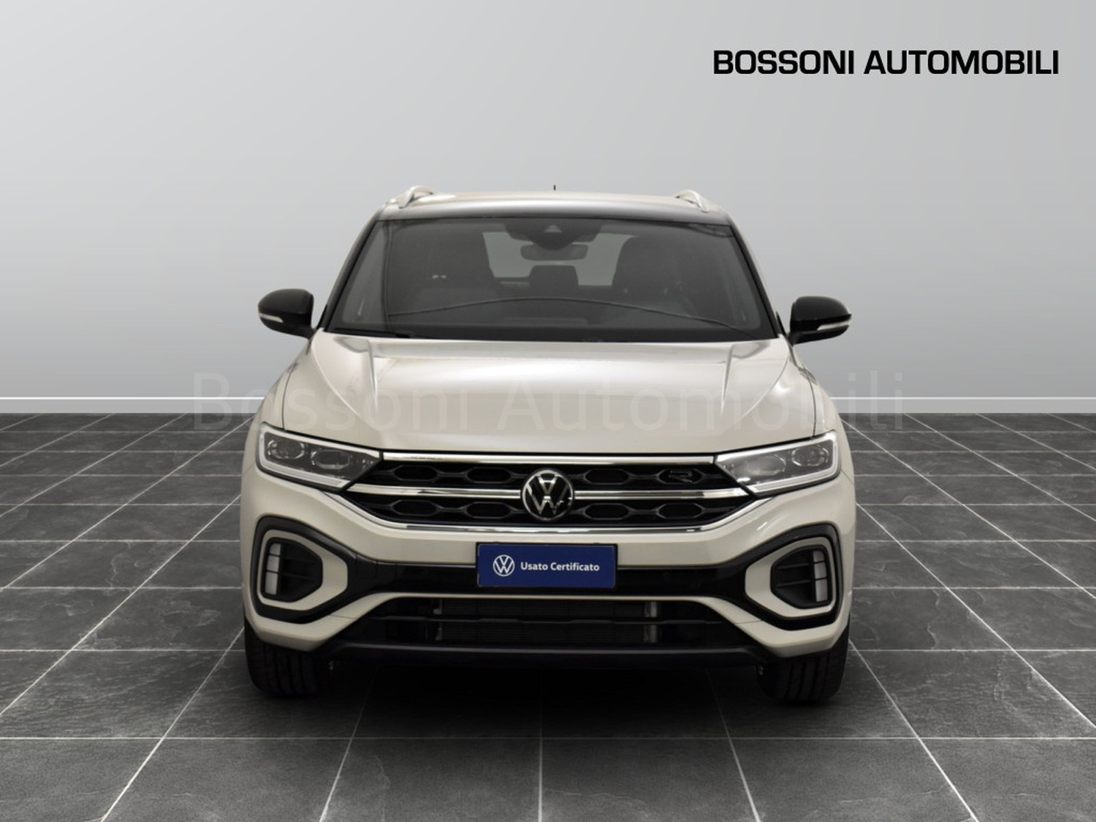 2 - Volkswagen T-Roc 1.0 tsi 115cv r line