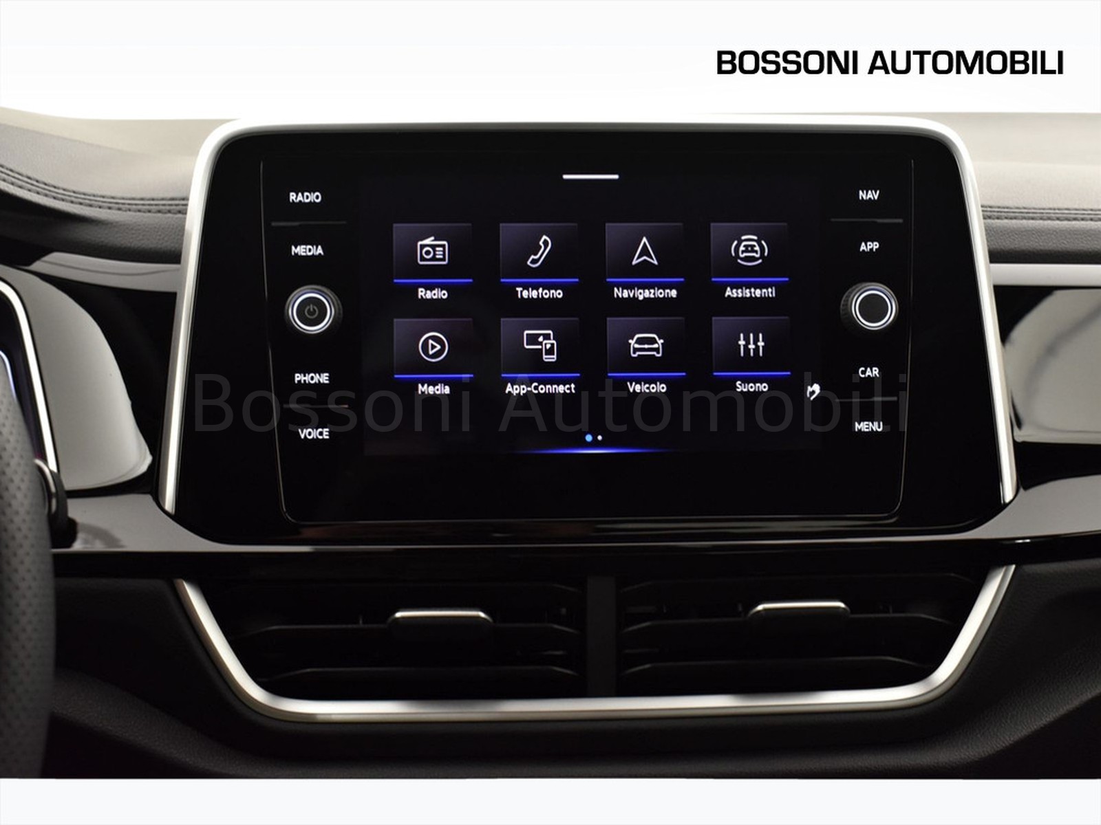 22 - Volkswagen T-Roc 1.0 tsi 115cv r line