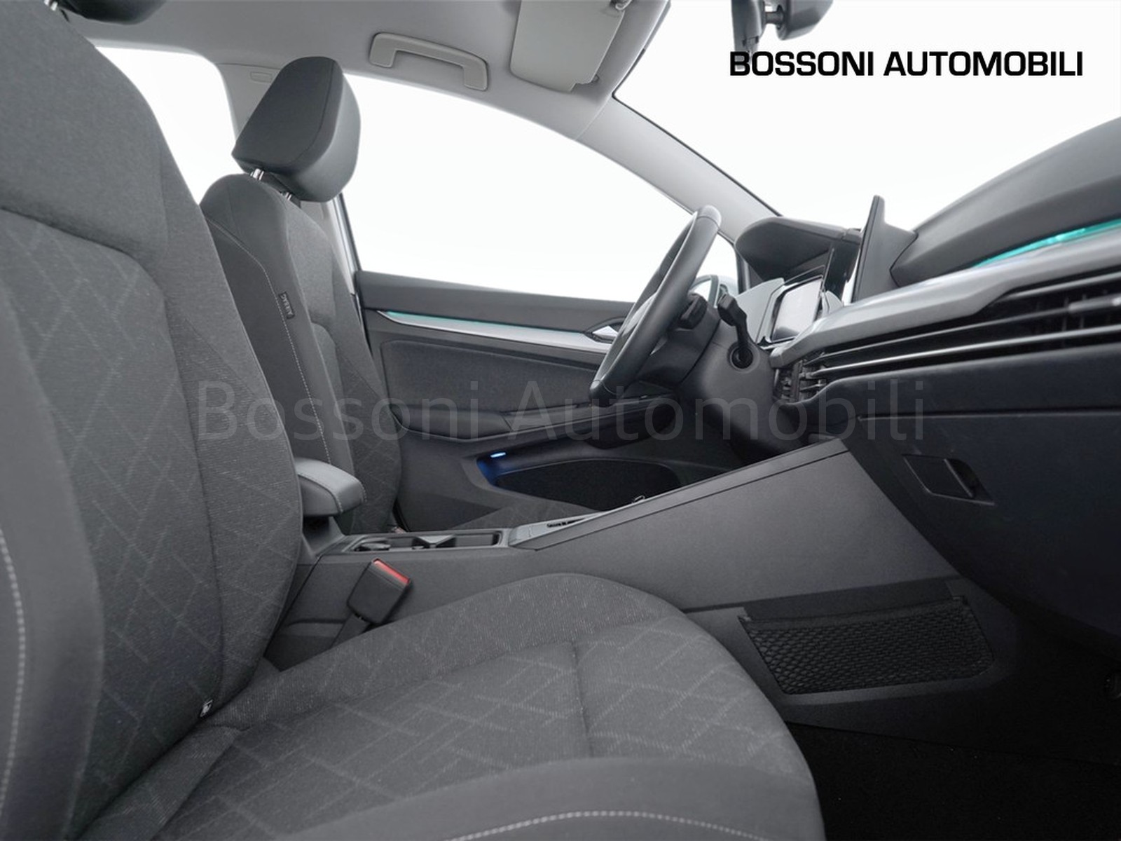 8 - Volkswagen Golf 2.0 tdi scr 115cv life dsg