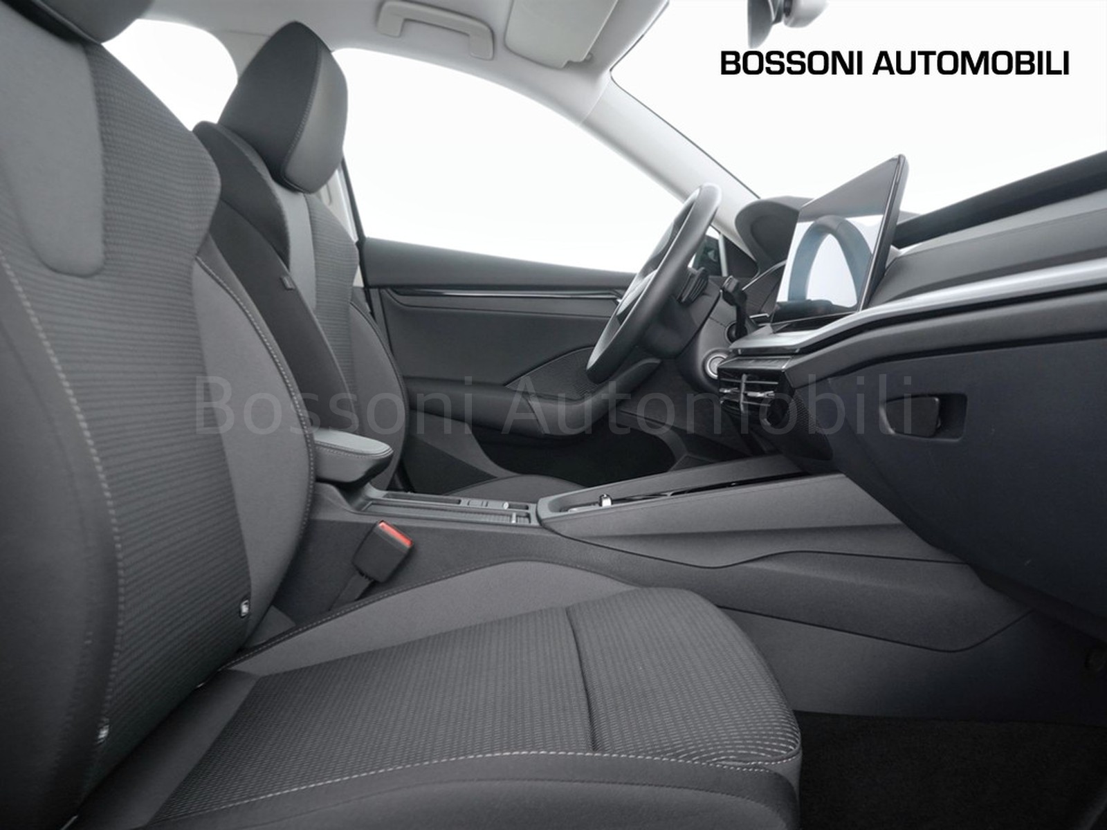 8 - Skoda Octavia wagon 2.0 tdi 150cv executive dsg