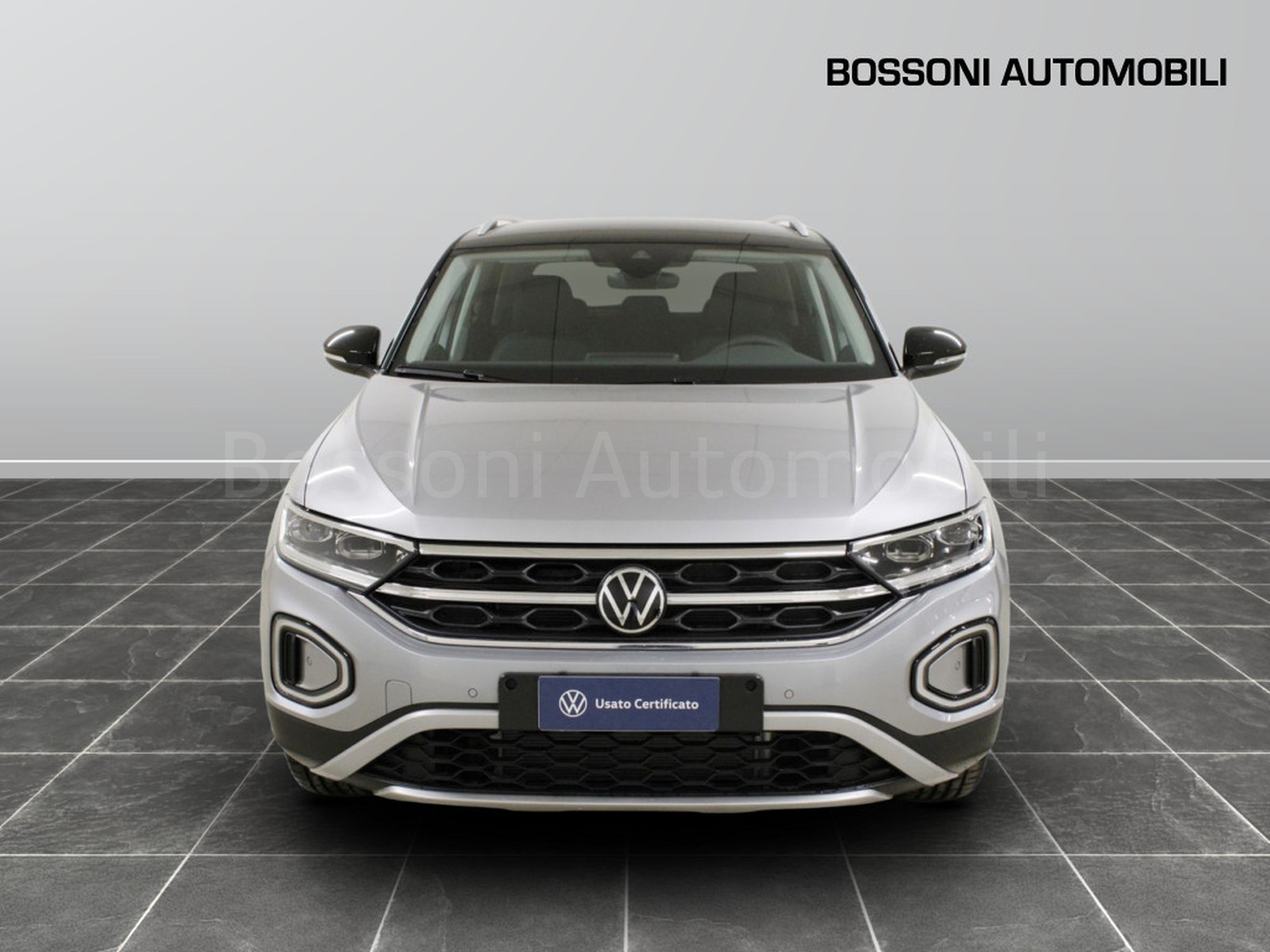 2 - Volkswagen T-Roc 1.0 tsi 115cv style