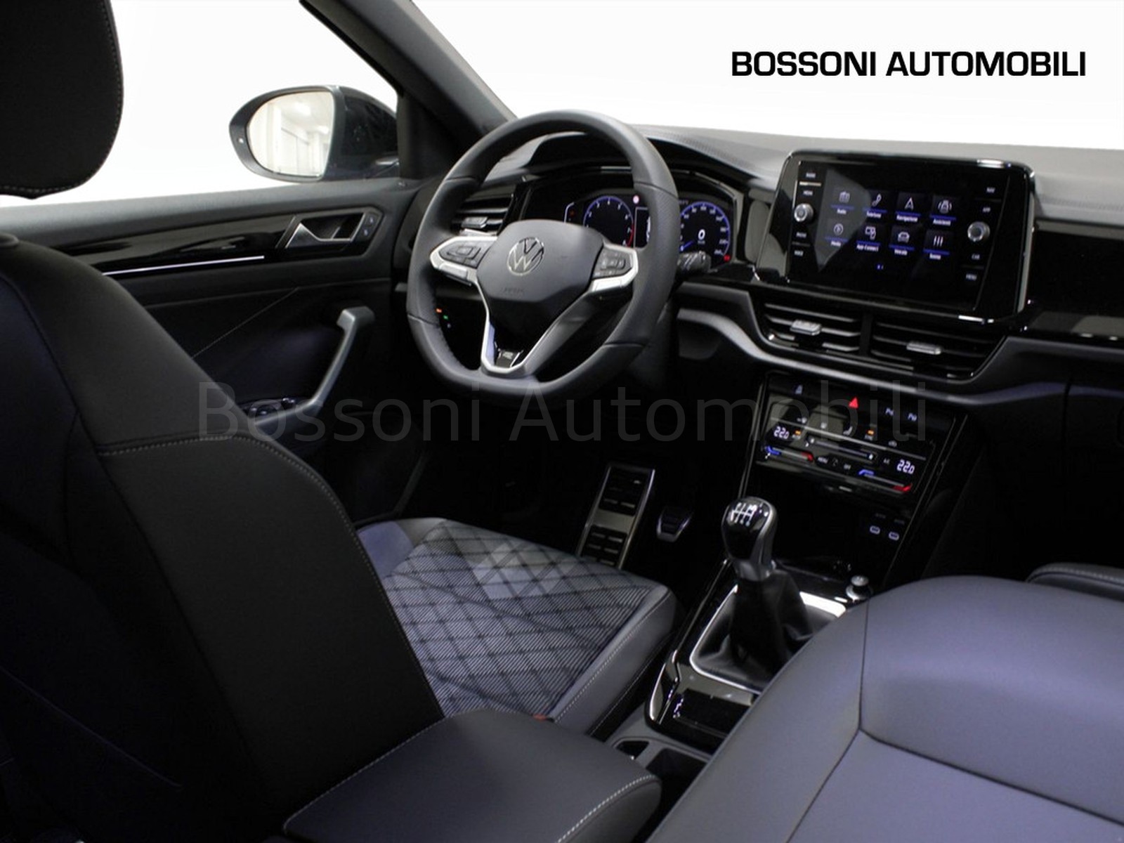 6 - Volkswagen T-Roc 1.0 tsi 115cv r-line plus