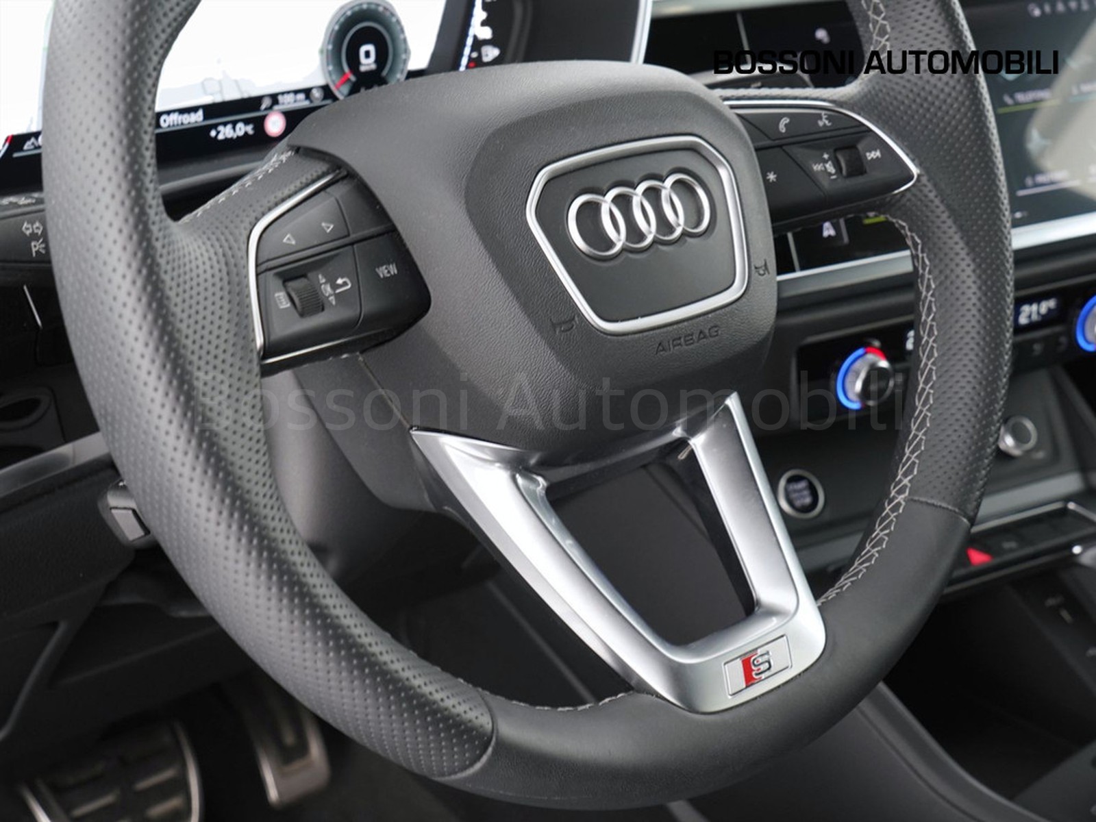 24 - Audi Q3 sportback 40 2.0 tdi 193cv s line edition quattro s tronic