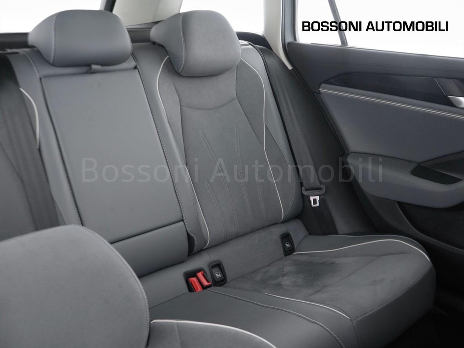 23 - Volkswagen Passat 2.0 tdi scr evo 150cv business dsg