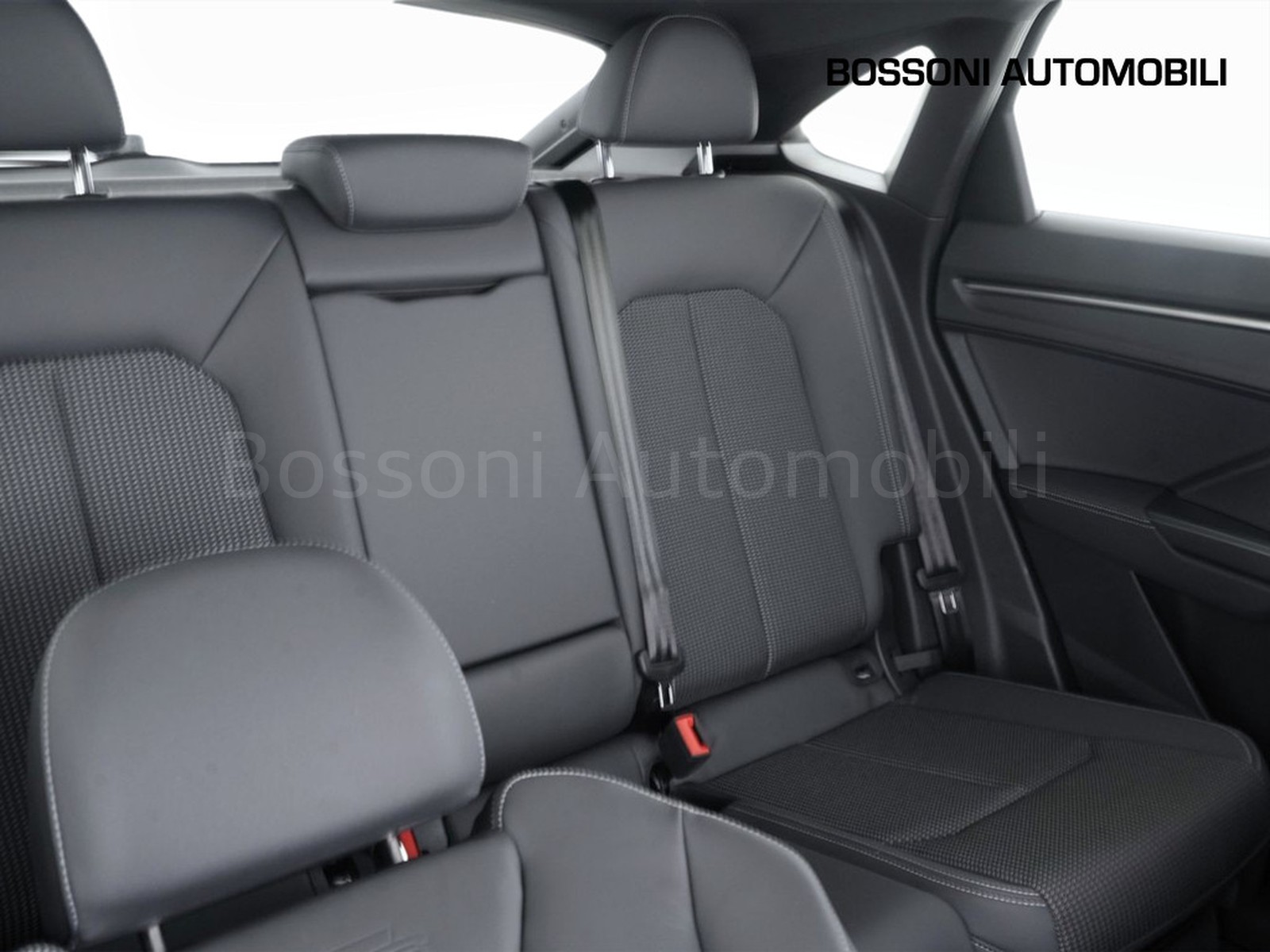 21 - Audi Q3 sportback 40 2.0 tdi 193cv s line edition quattro s tronic