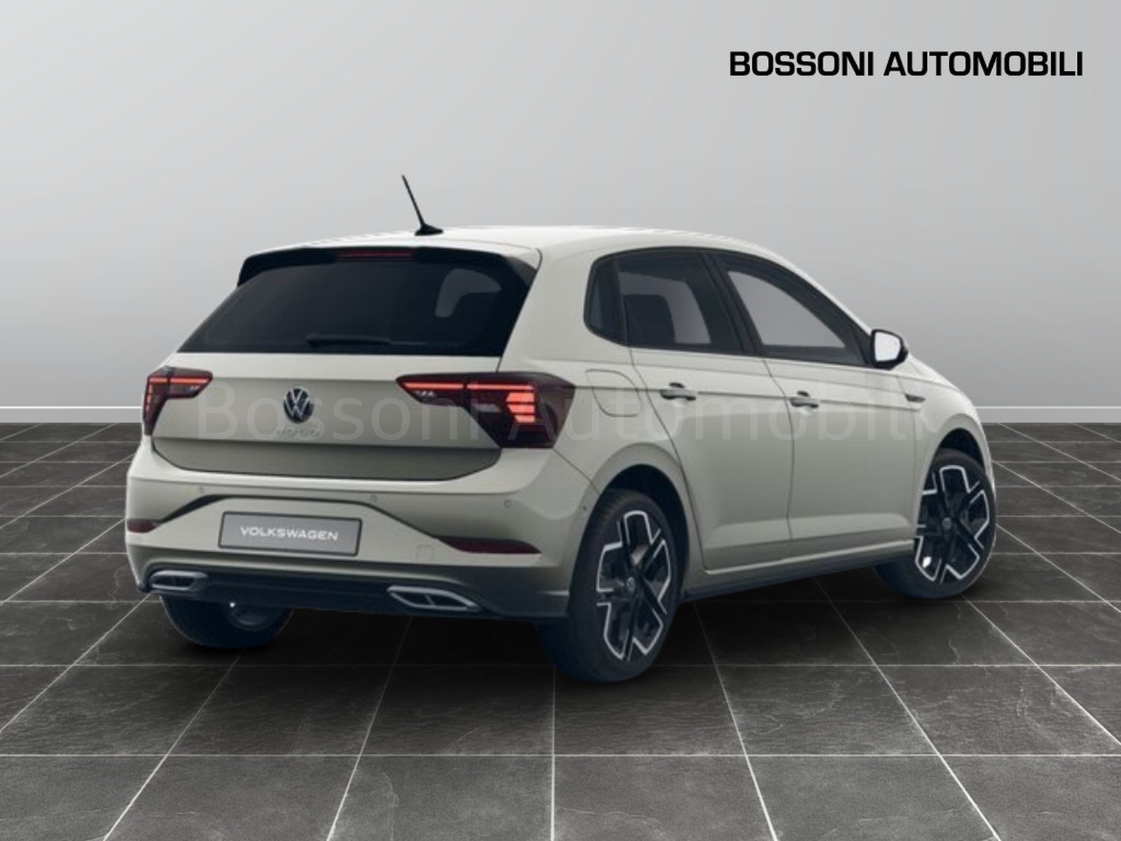 5 - Volkswagen Polo 1.0 tsi 115cv r-line plus dsg