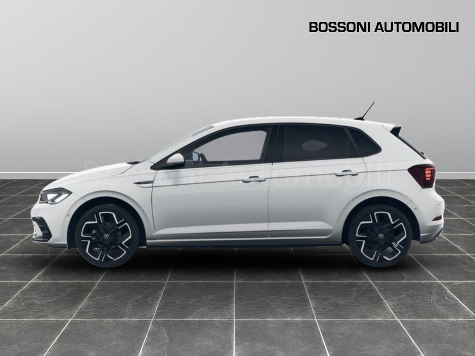 5 - Volkswagen Polo 1.0 tsi 95cv r-line plus