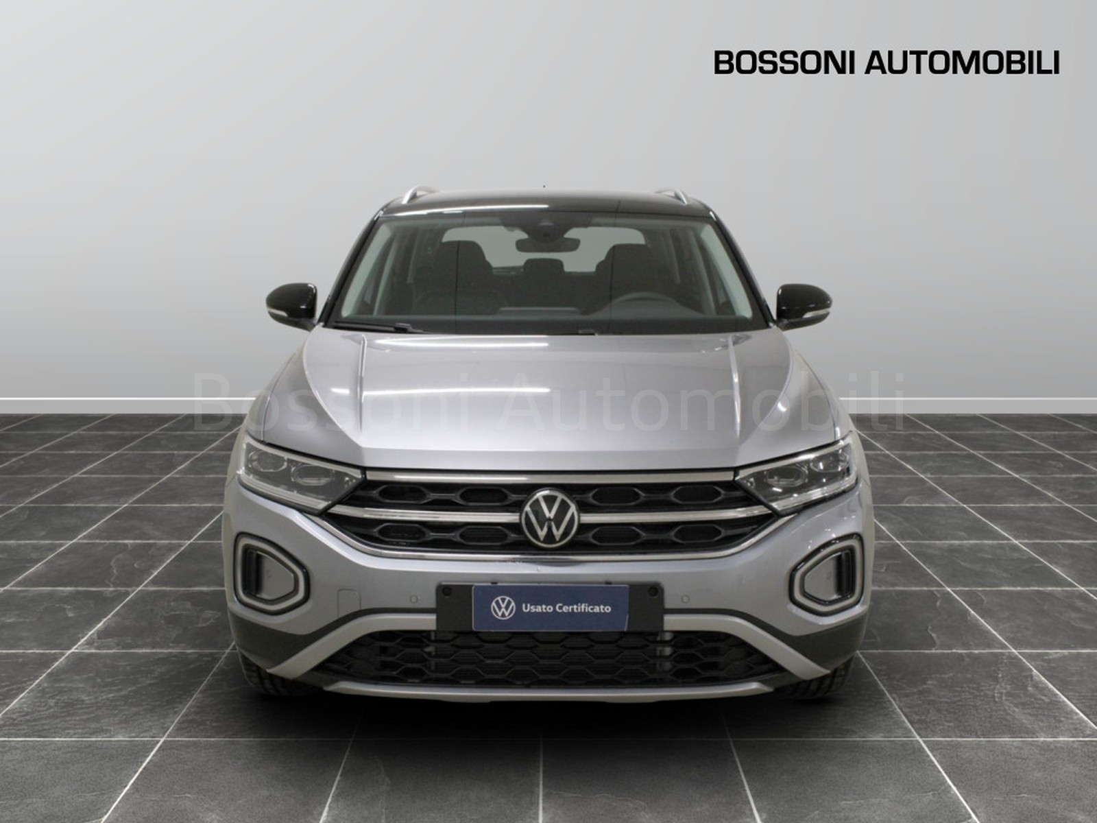 2 - Volkswagen T-Roc 1.5 tsi act style