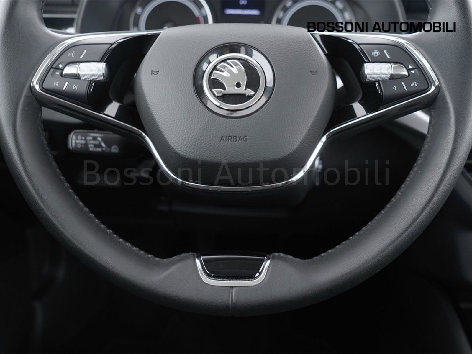 15 - Skoda Kamiq 1.0 tsi 95cv ambition