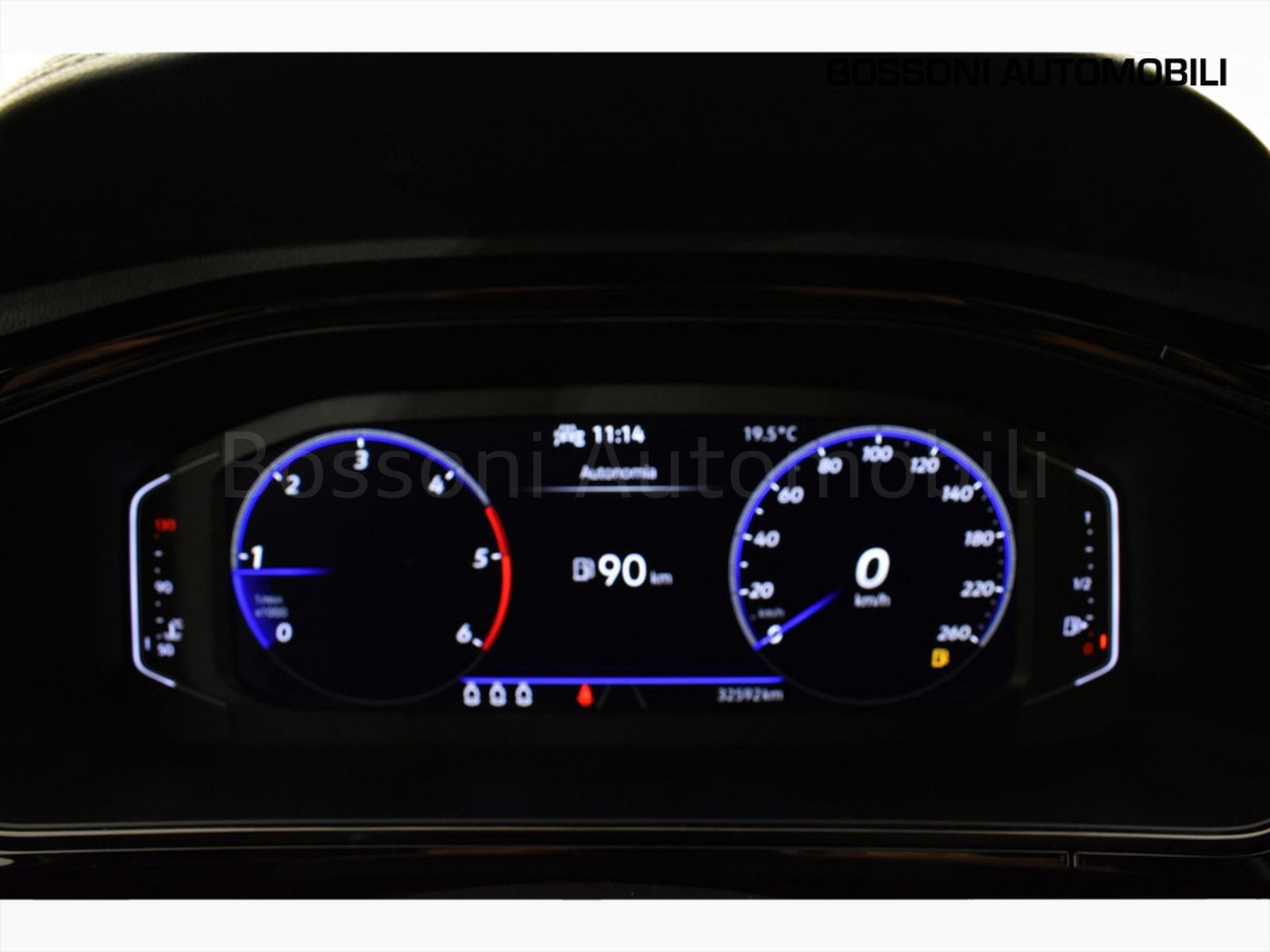 18 - Volkswagen T-Roc 2.0 tdi scr 115cv r line