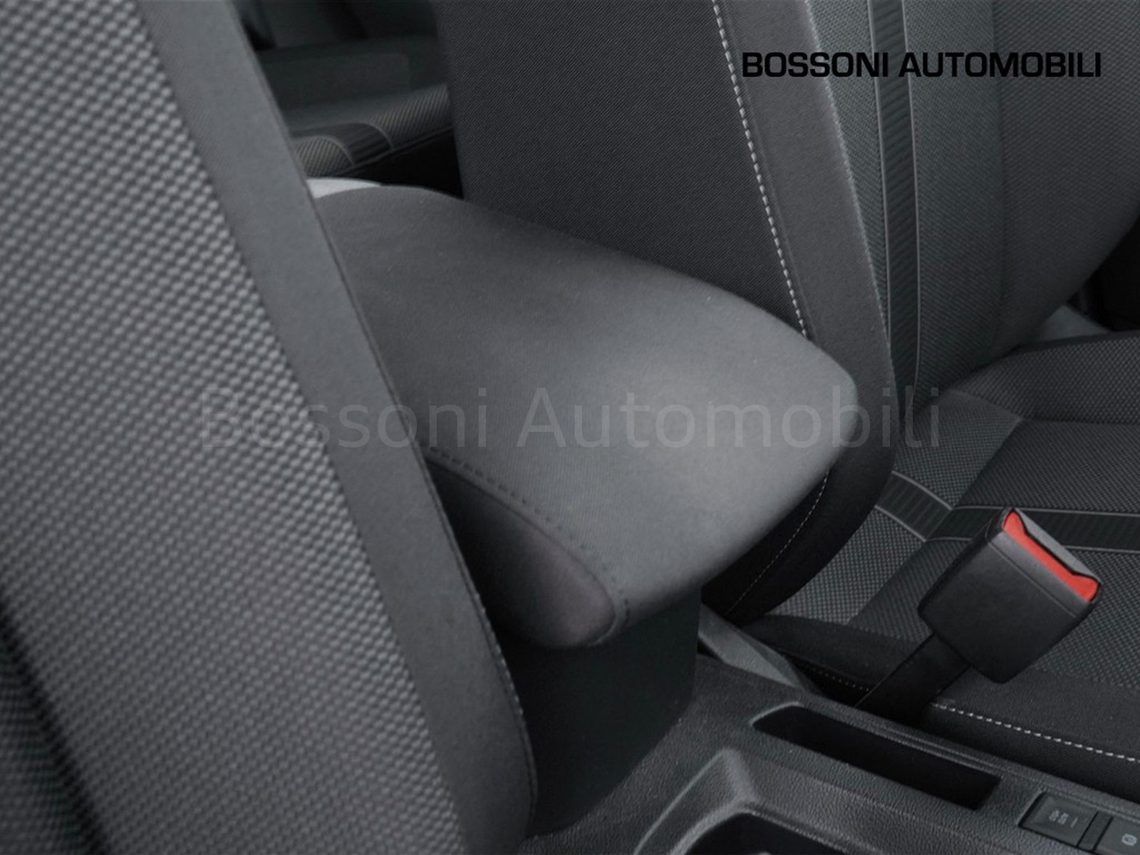 18 - Volkswagen T-Roc 2.0 tdi scr 115cv life