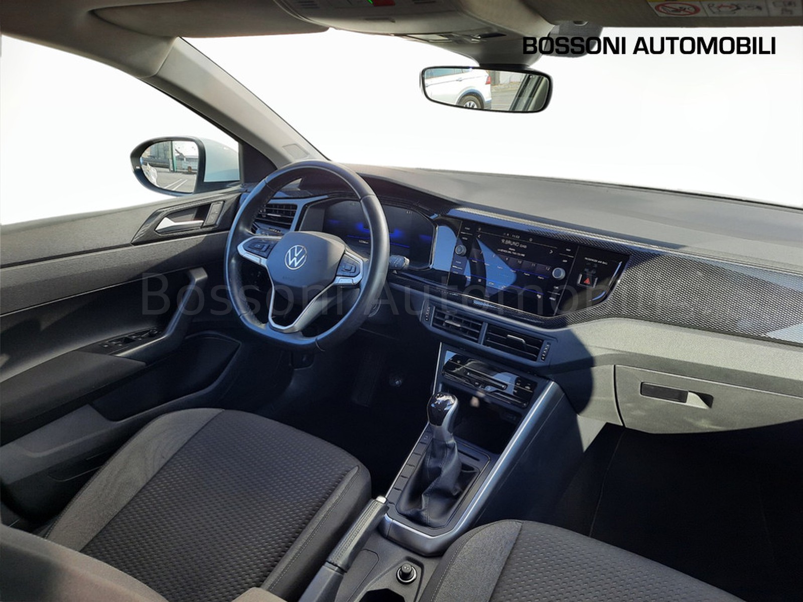 5 - Volkswagen Taigo 1.0 tsi 95cv life