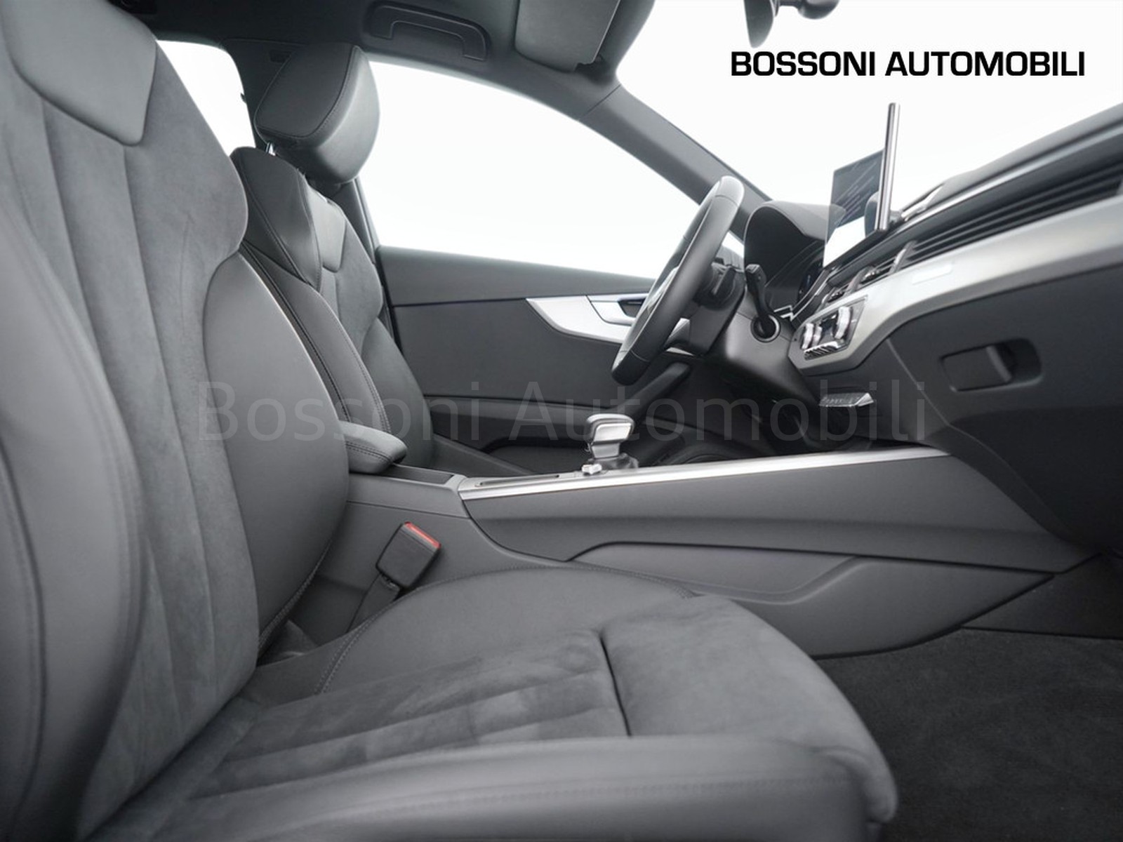 16 - Audi A4 allroad allroad 40 2.0 tdi mhev 204cv identity contrast quattro s tronic