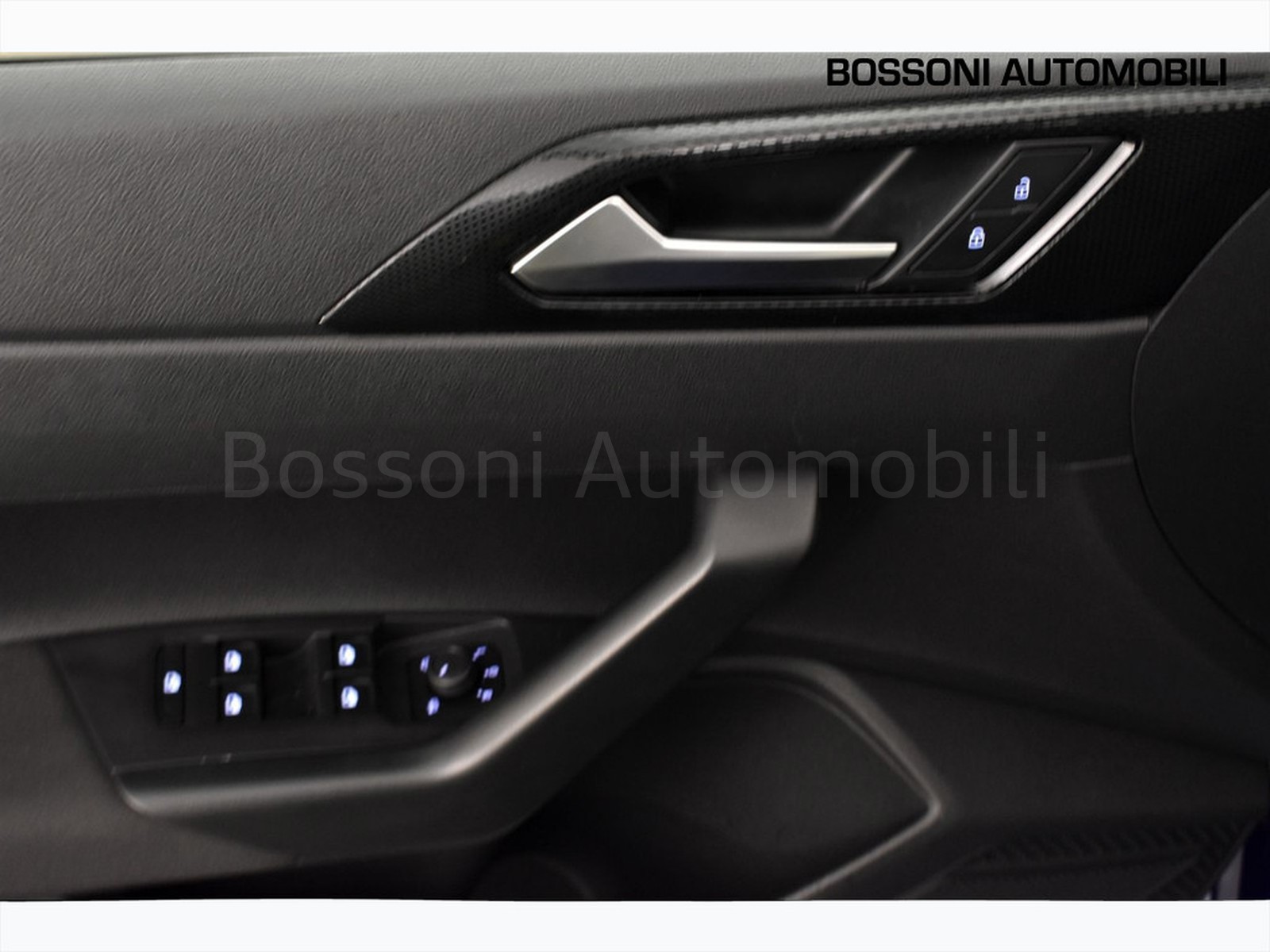 16 - Volkswagen Polo 1.0 tsi 95cv life