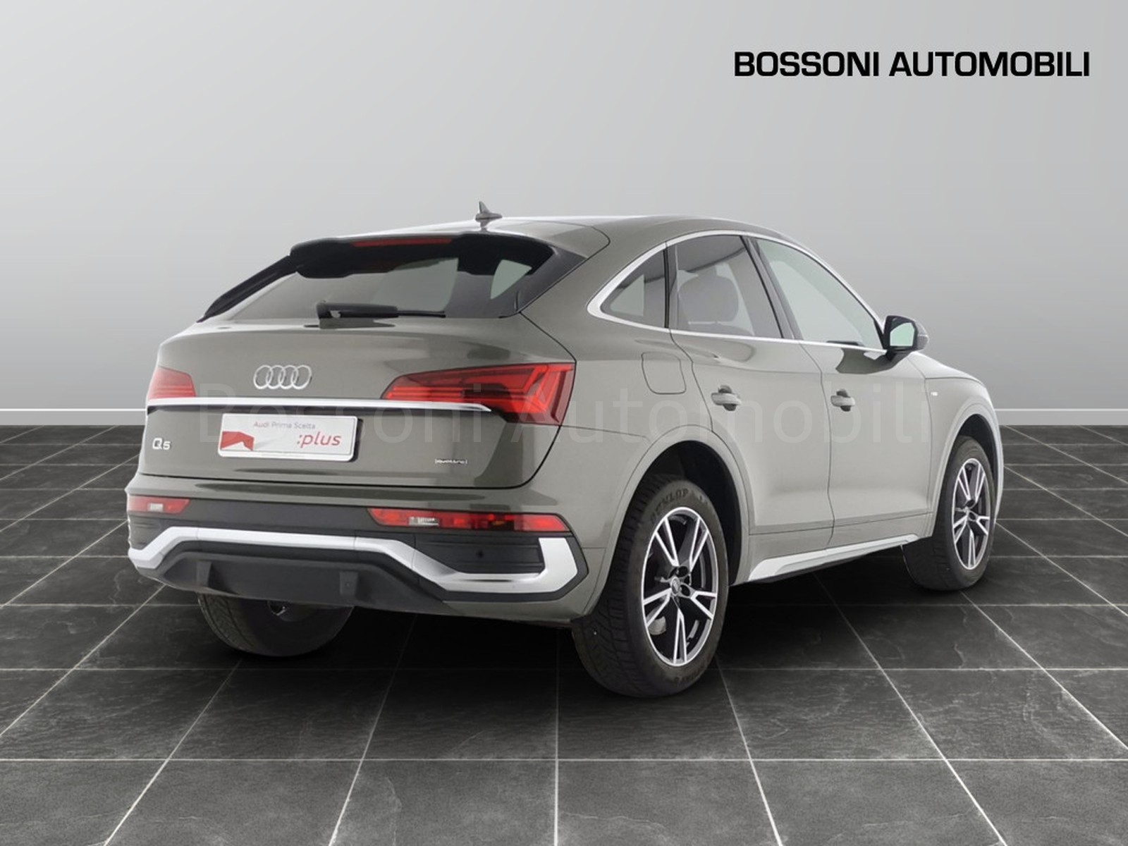 2 - Audi Q5 sportback 40 2.0 tdi mhev 12v s line quattro s tronic