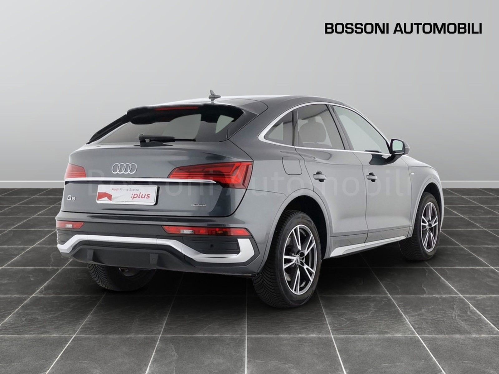 2 - Audi Q5 sportback 40 2.0 tdi mhev 12v s line quattro s tronic