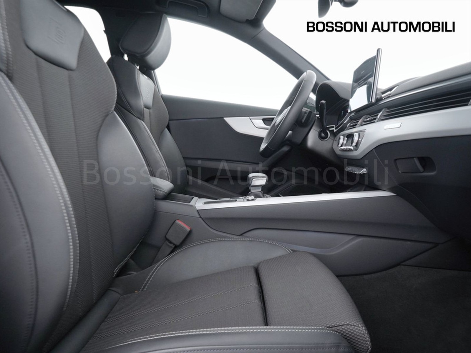 16 - Audi A4 avant 40 2.0 tdi mhev 204cv s line edition quattro s tronic