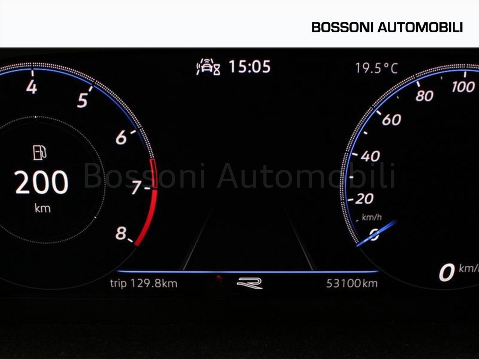 28 - Volkswagen T-Roc 1.0 tsi 110cv r line