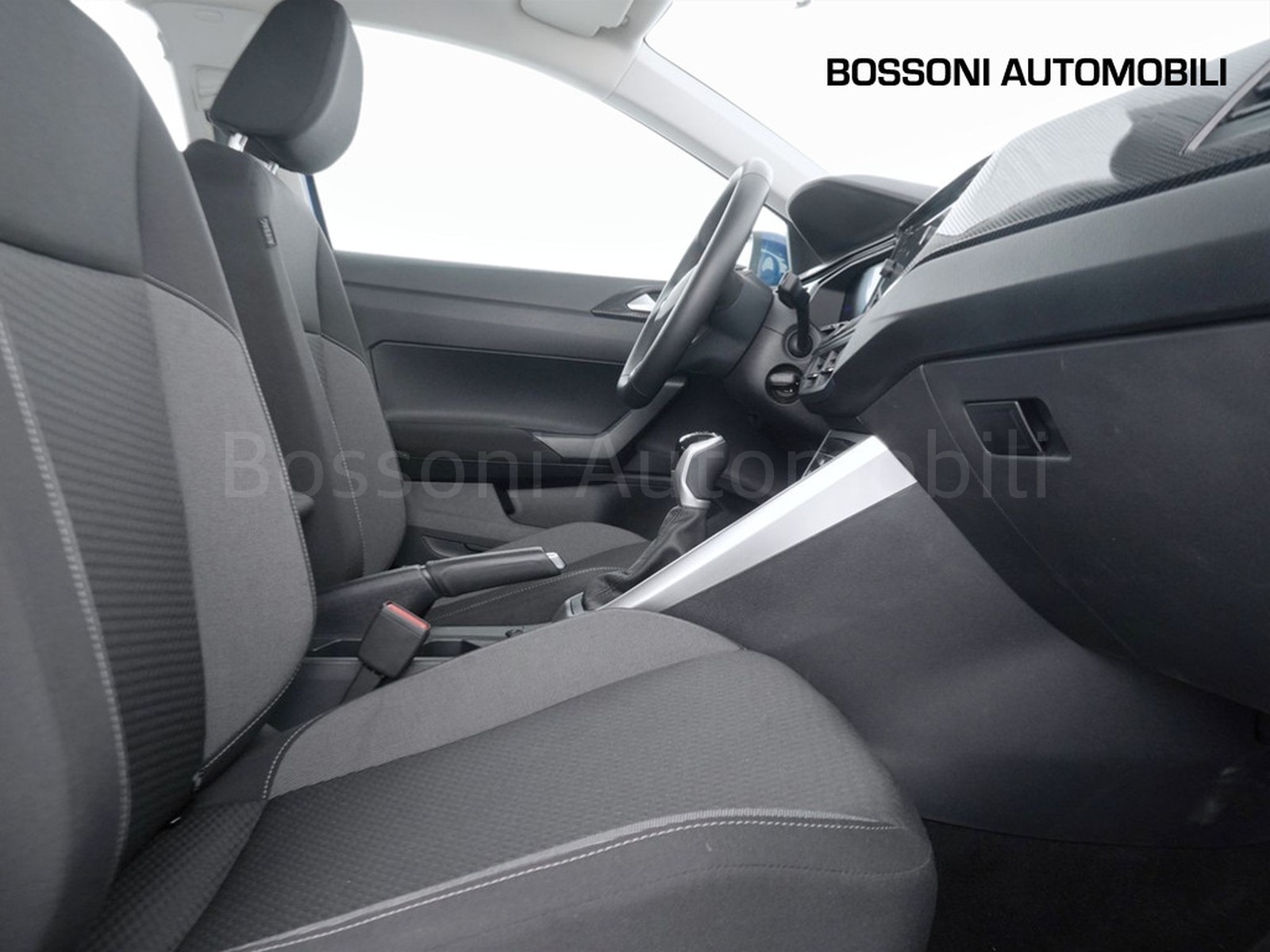 8 - Volkswagen Taigo 1.0 tsi 115cv life