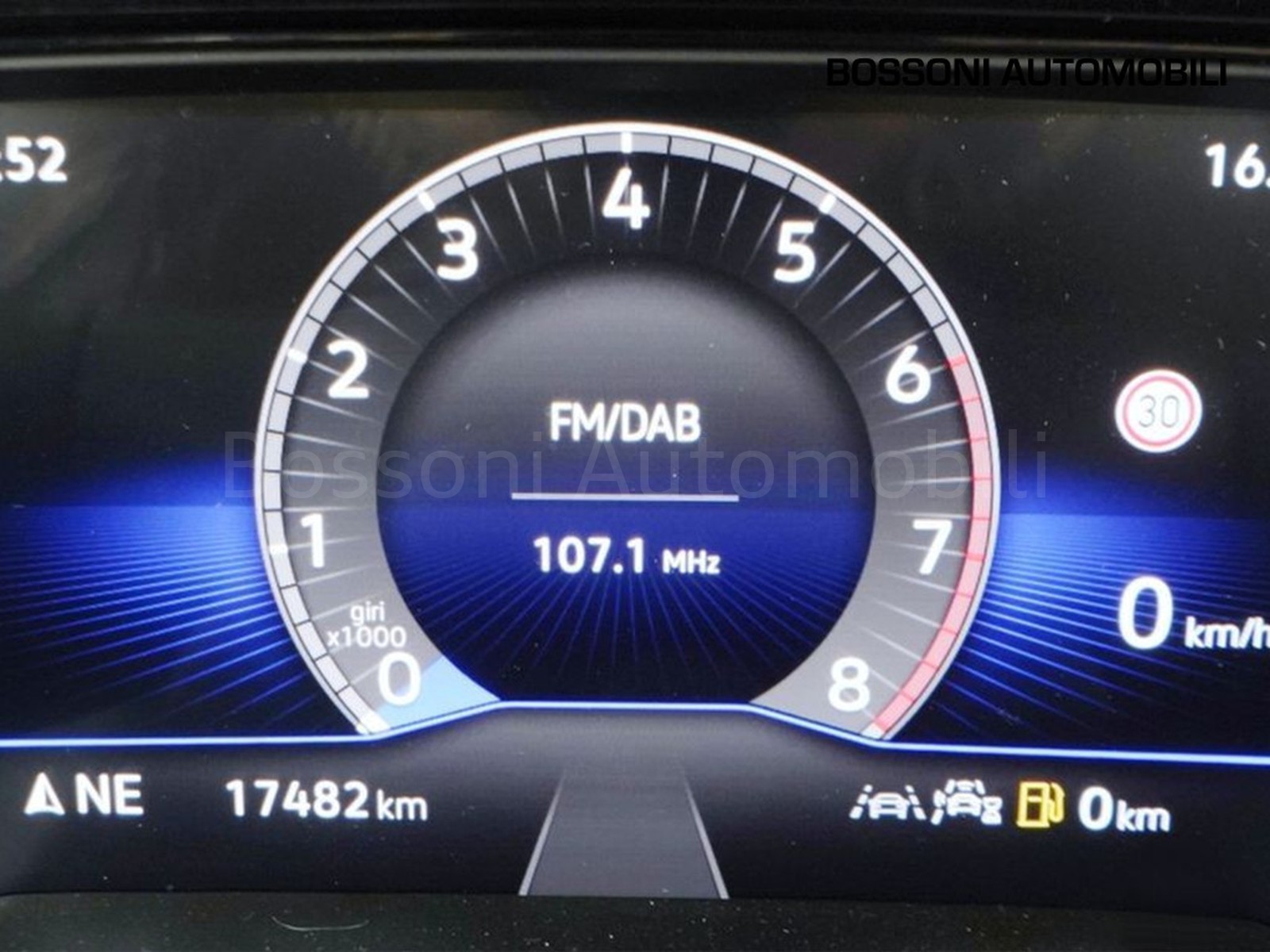 30 - Volkswagen Taigo 1.0 tsi 115cv life