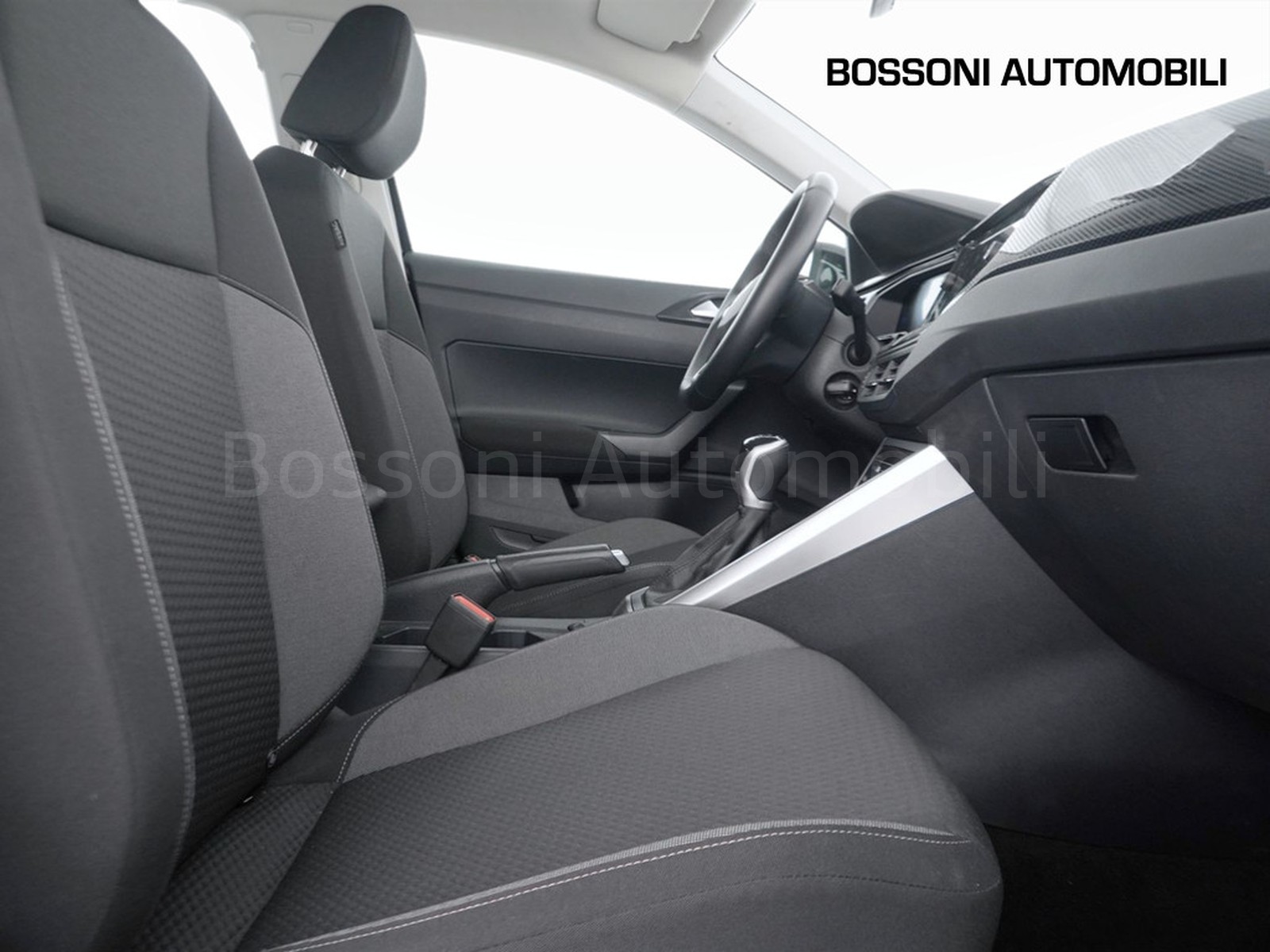 8 - Volkswagen Taigo 1.0 tsi 115cv life