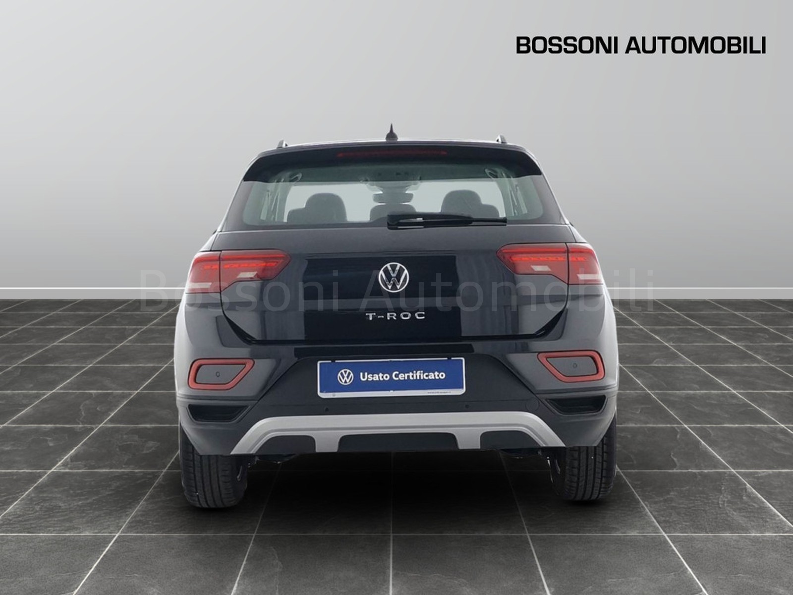 5 - Volkswagen T-Roc 2.0 tdi scr 115cv life