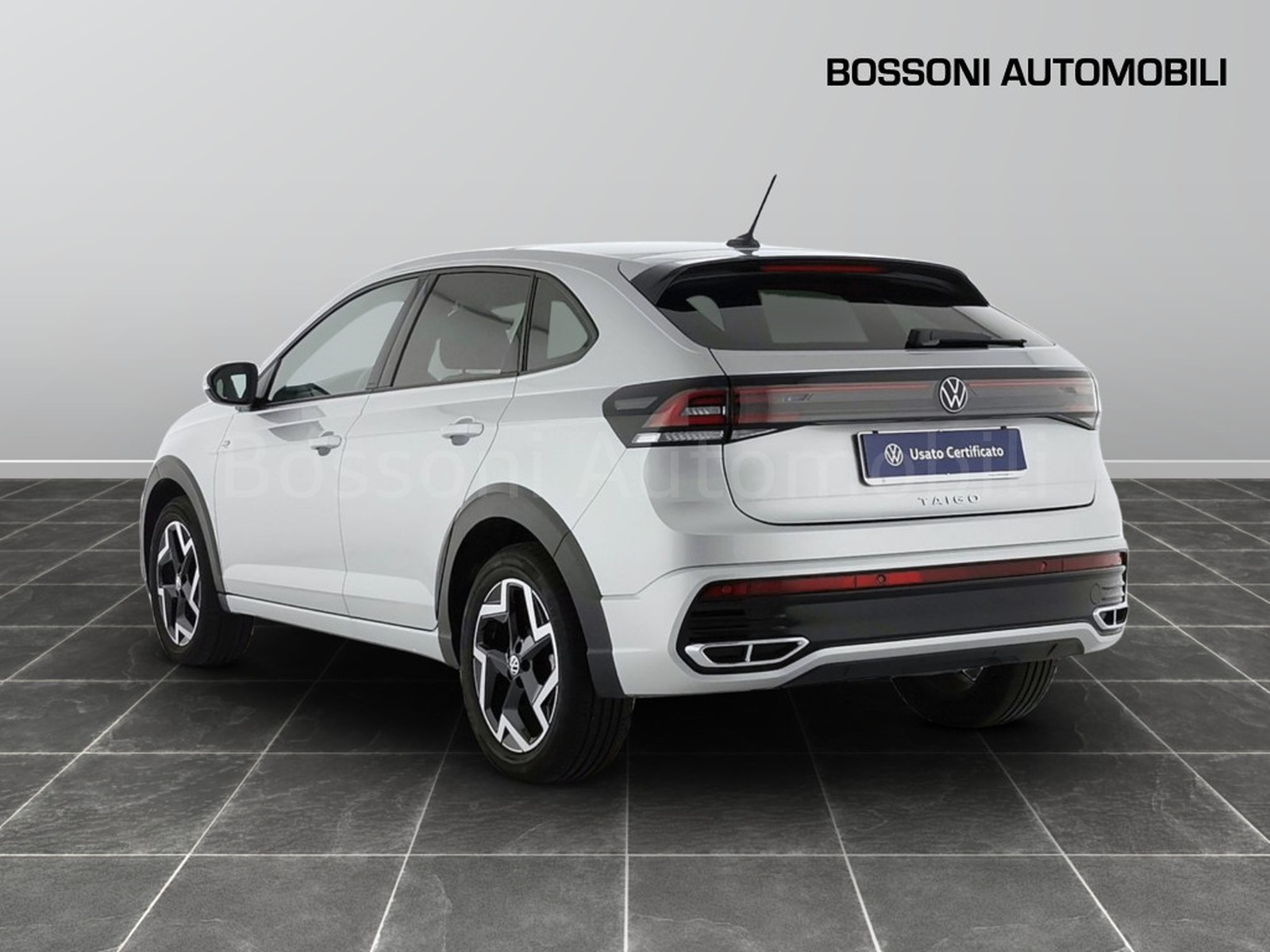 4 - Volkswagen Taigo 1.0 tsi 115cv r-line