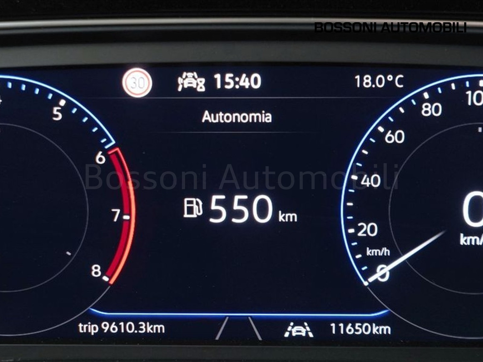 33 - Volkswagen Taigo 1.0 tsi 115cv r-line