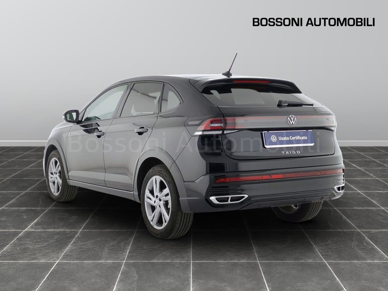 4 - Volkswagen Taigo 1.0 tsi 115cv r-line