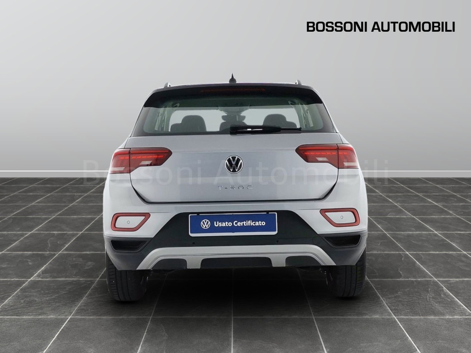 5 - Volkswagen T-Roc 2.0 tdi scr 115cv life