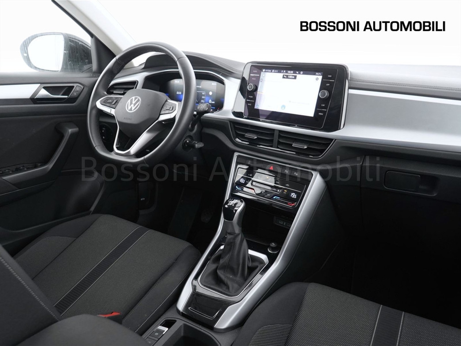 6 - Volkswagen T-Roc 2.0 tdi scr 115cv life