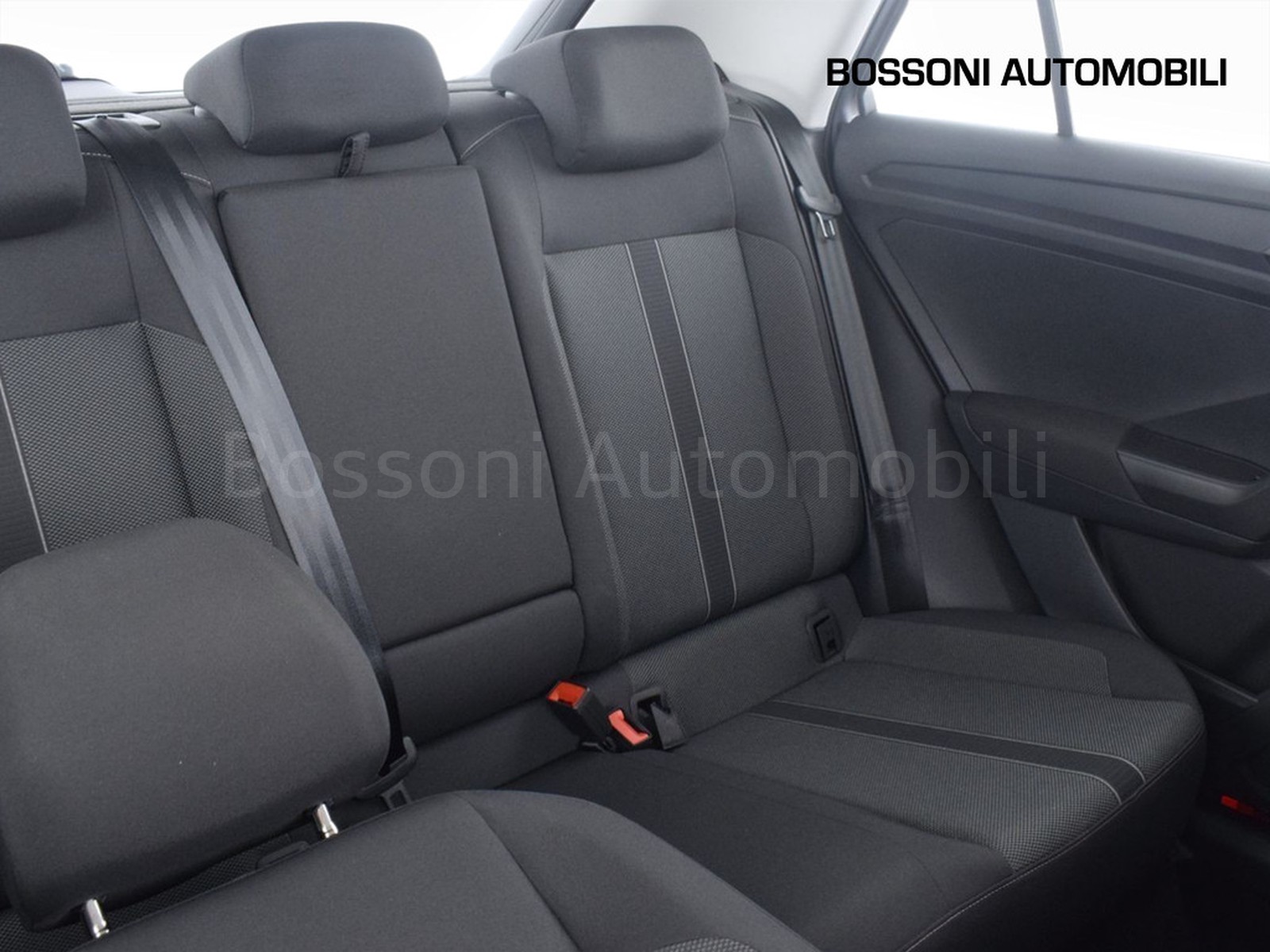 21 - Volkswagen T-Roc 2.0 tdi scr 115cv life